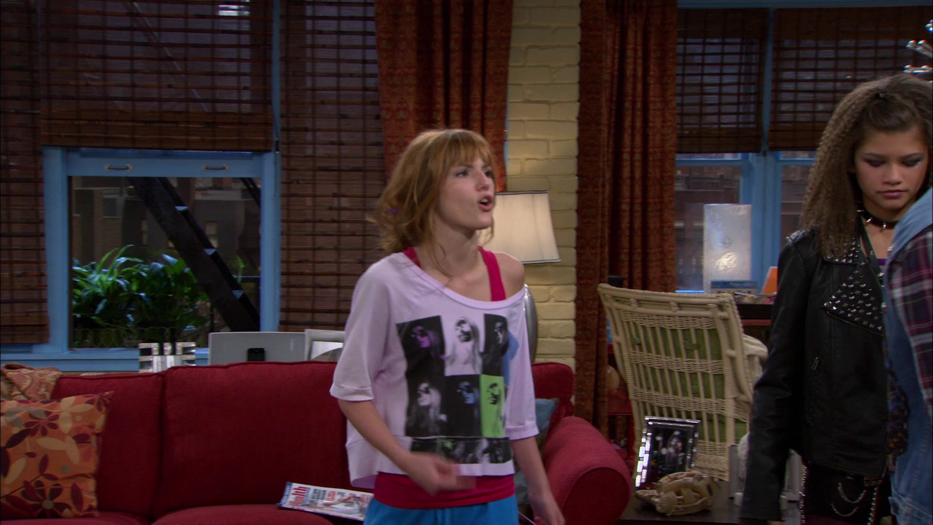 Shake_It_Up_S01E09_1080p_BTD_002223.jpg
