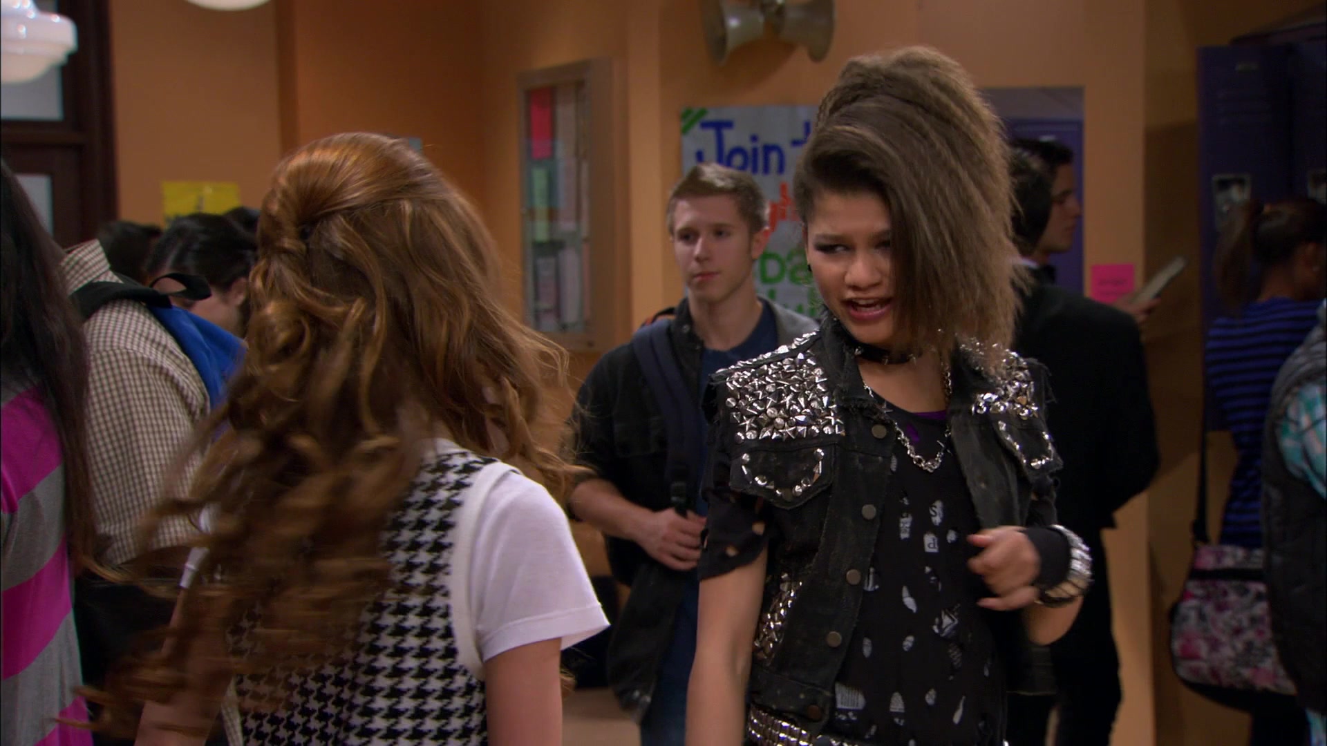 Shake_It_Up_S01E09_1080p_BTD_002251.jpg Shake_It_Up_S01E09_1080p_BTD_002251.jpg