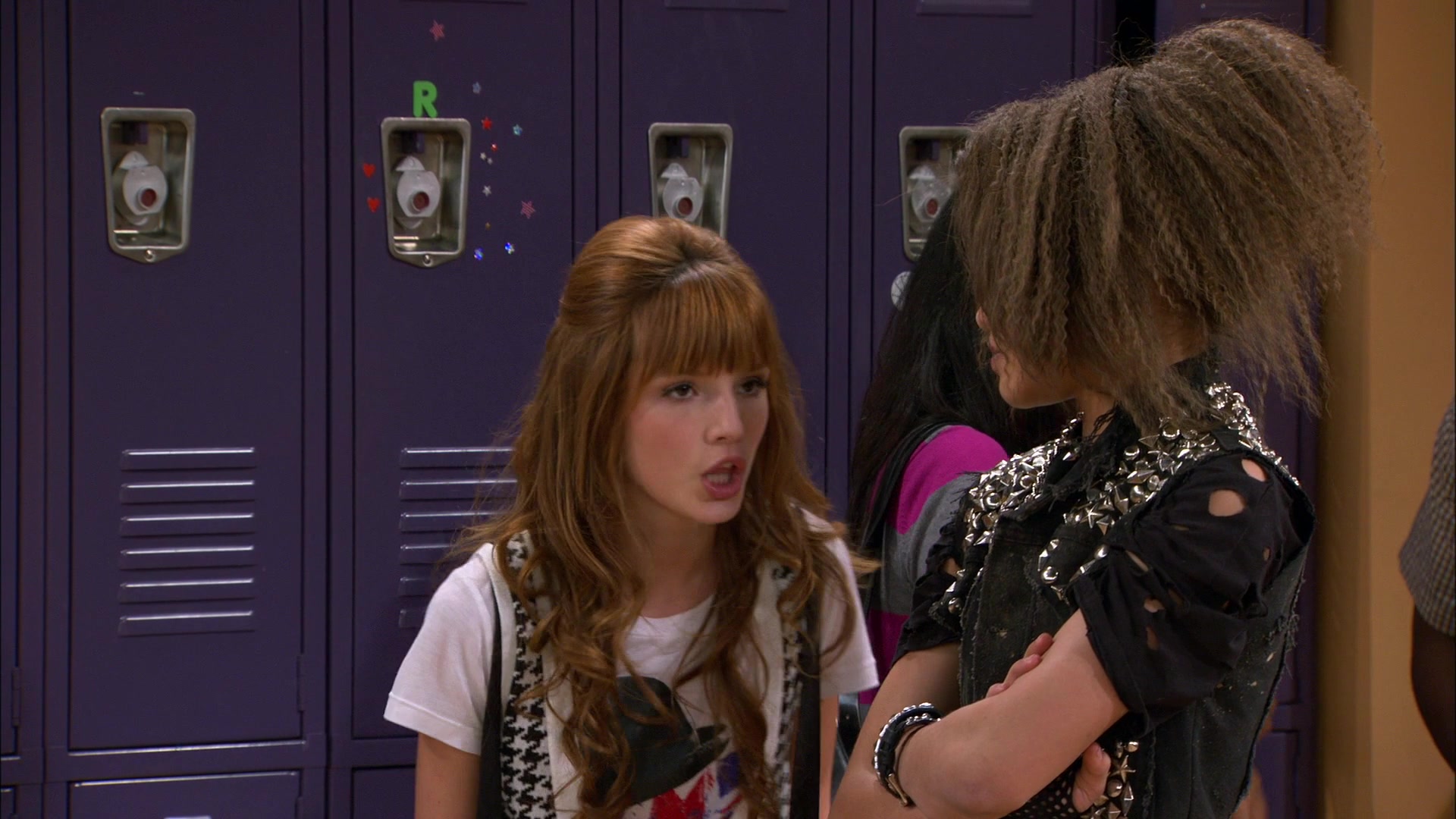 Shake_It_Up_S01E09_1080p_BTD_002292.jpg