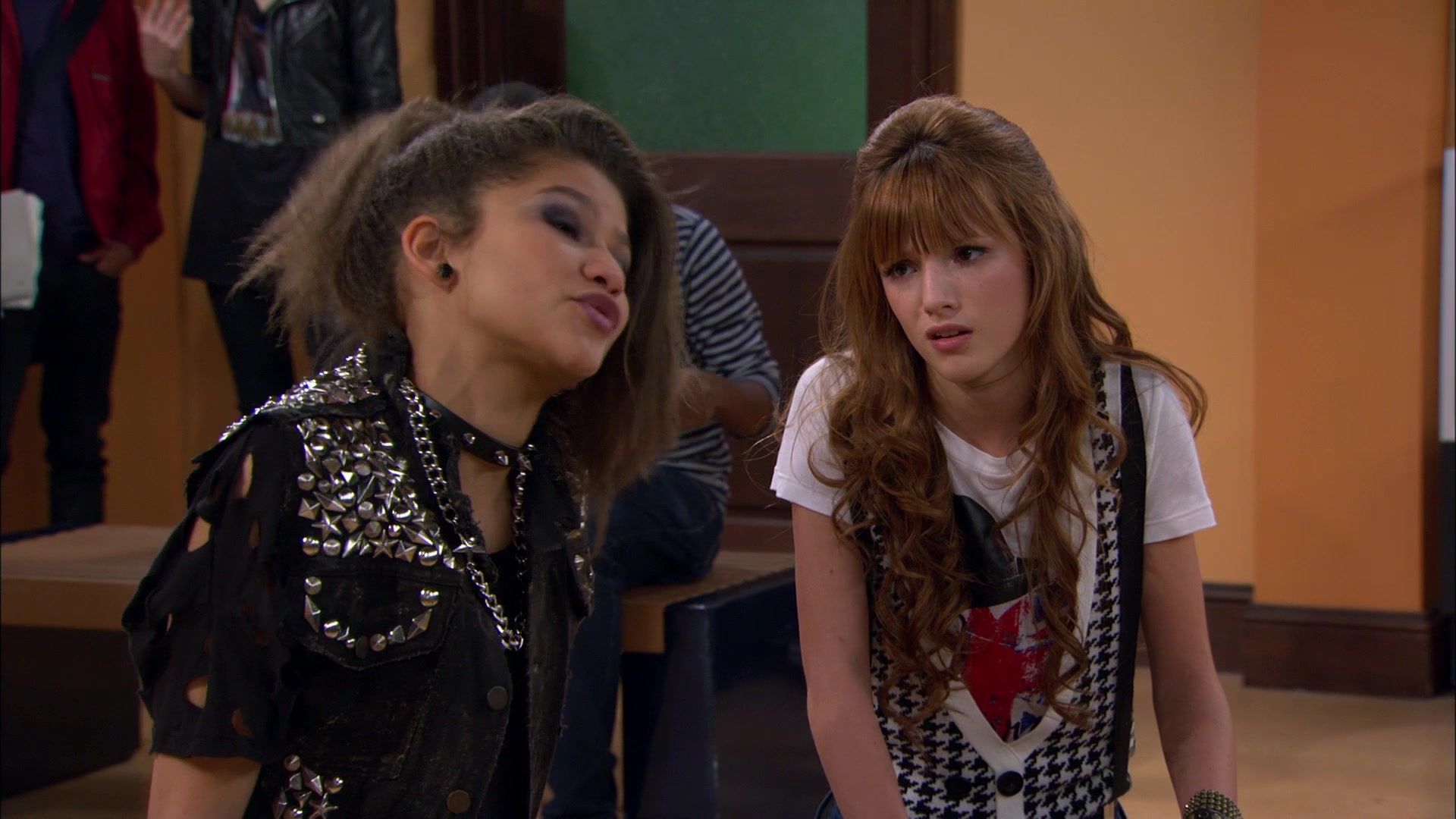 Shake_It_Up_S01E09_1080p_BTD_002446.jpg Shake_It_Up_S01E09_1080p_BTD_002446.jpg