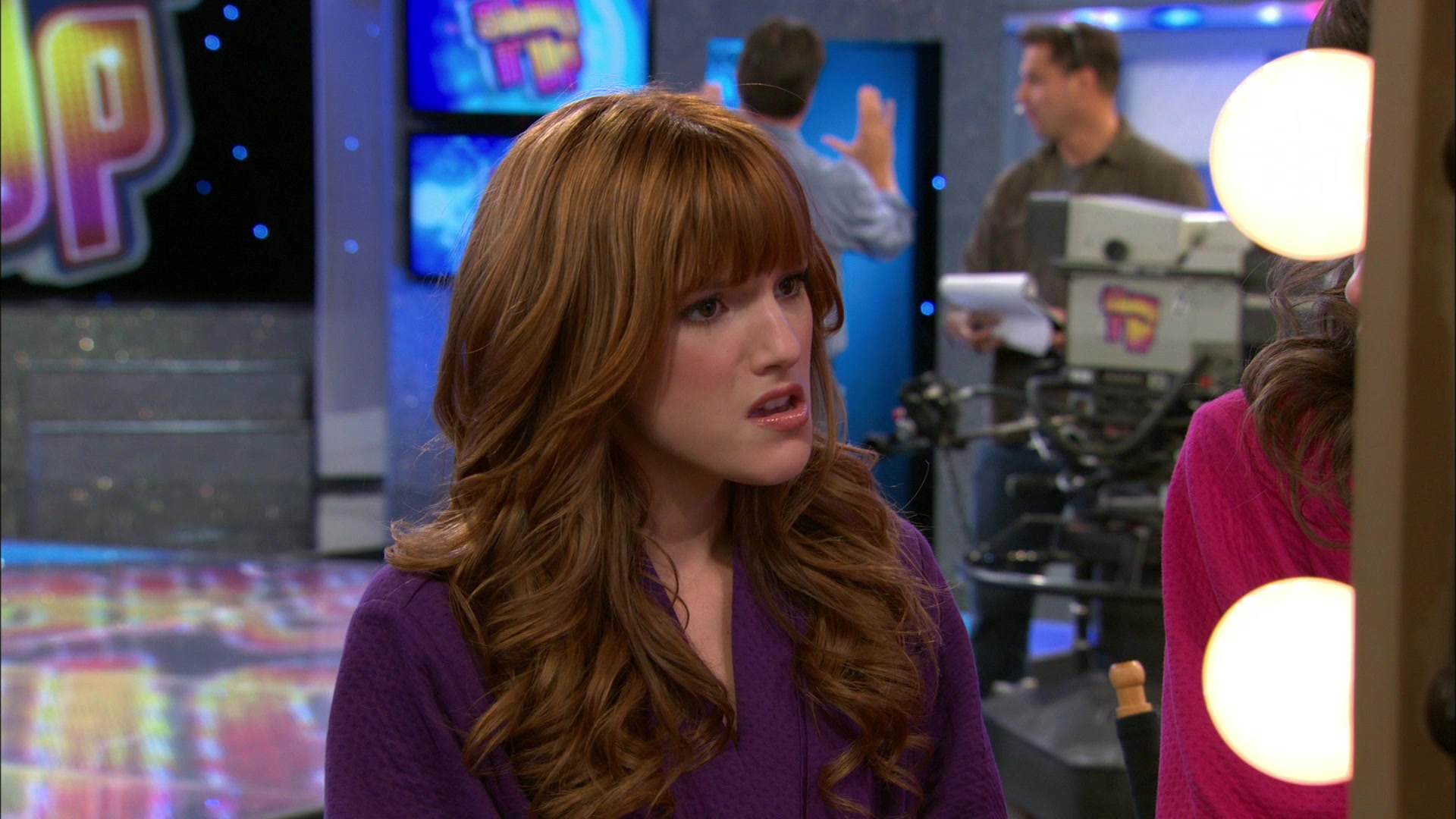 Shake_It_Up_S01E10_1080p_BTD_000038.jpg