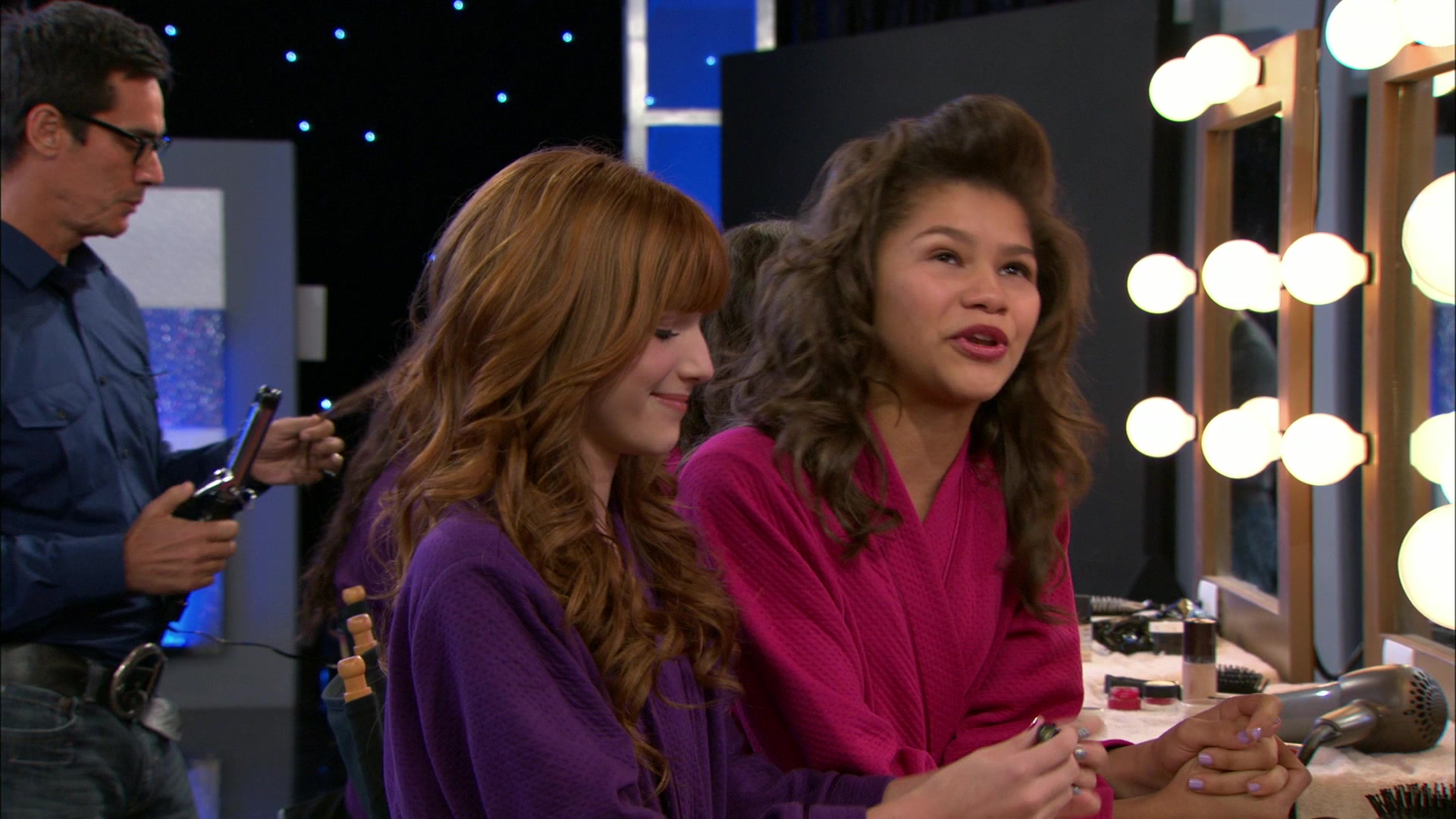 Shake_It_Up_S01E10_1080p_BTD_000058.jpg
