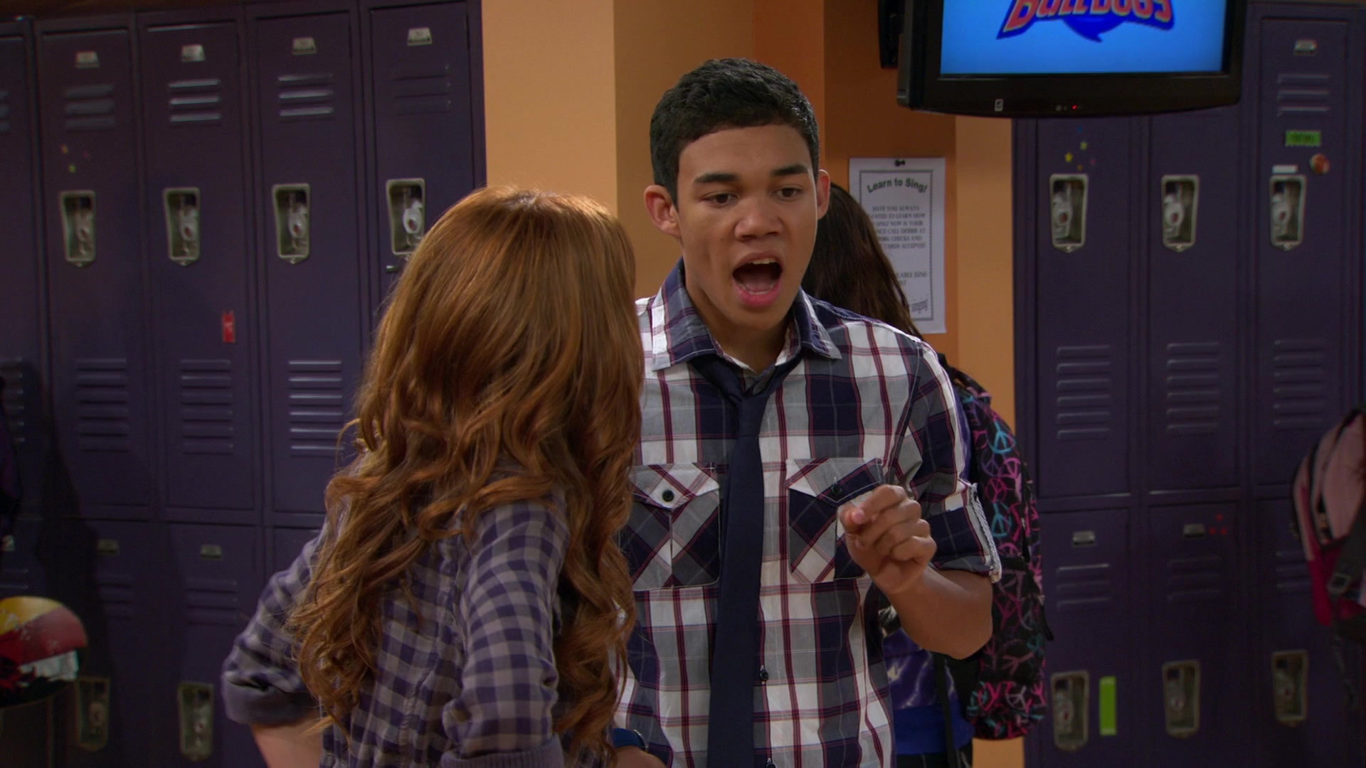 Shake_It_Up_S01E10_1080p_BTD_000634.jpg