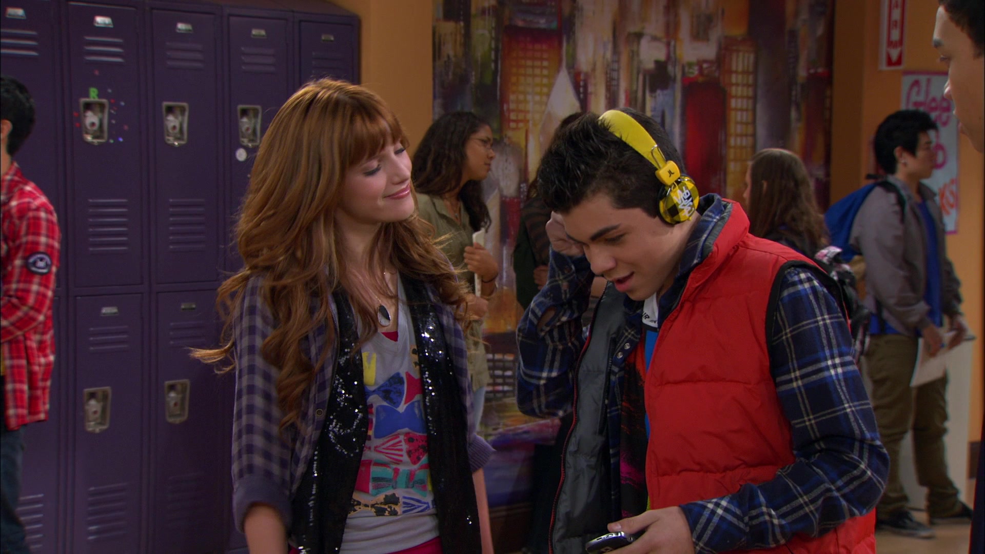 Shake_It_Up_S01E10_1080p_BTD_000690.jpg