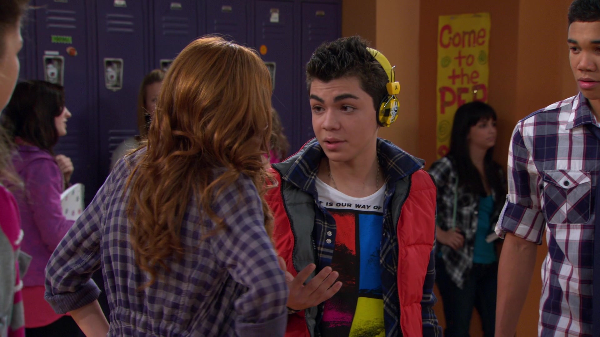 Shake_It_Up_S01E10_1080p_BTD_000701.jpg Shake_It_Up_S01E10_1080p_BTD_000701.jpg