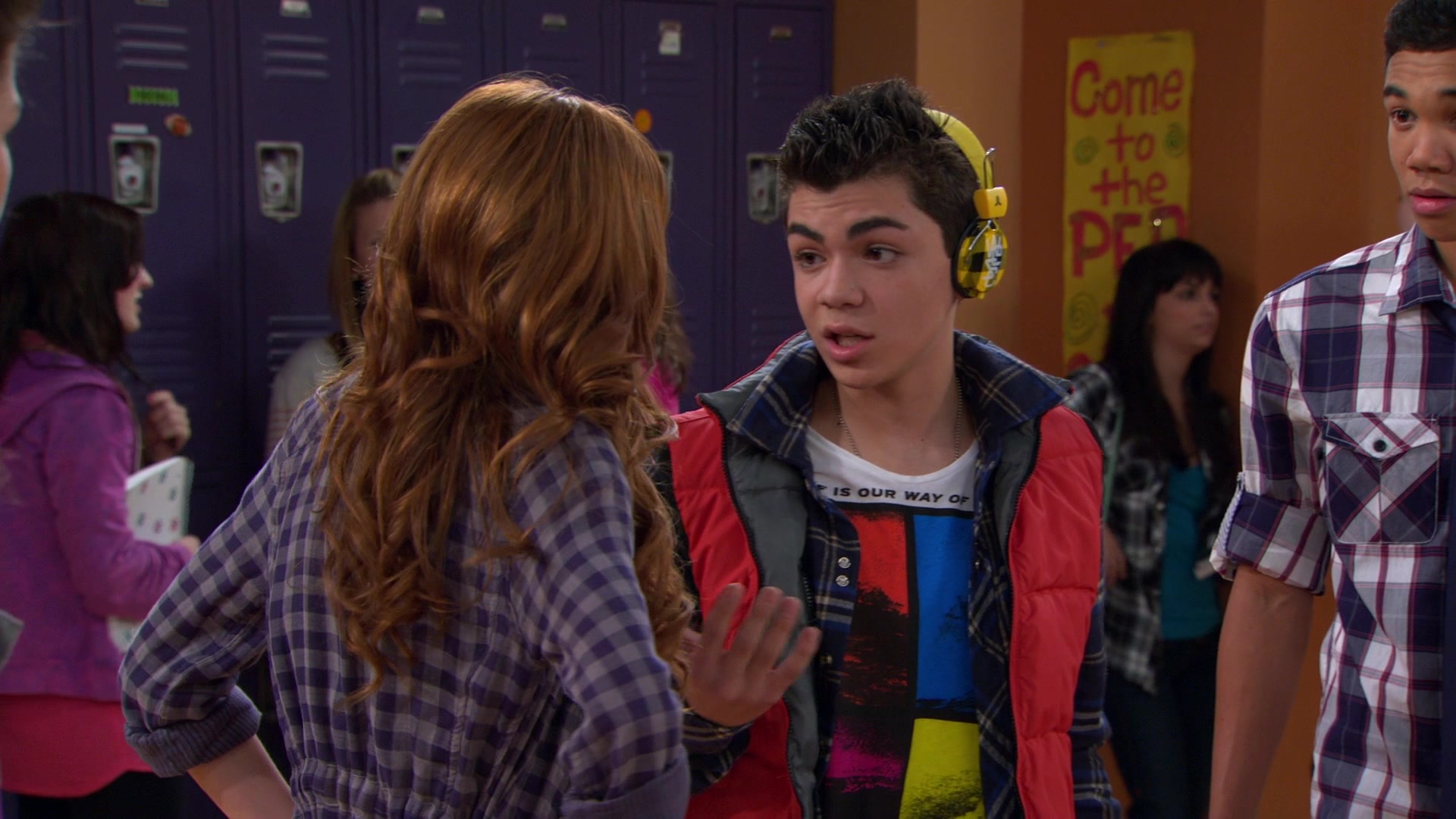 Shake_It_Up_S01E10_1080p_BTD_000702.jpg