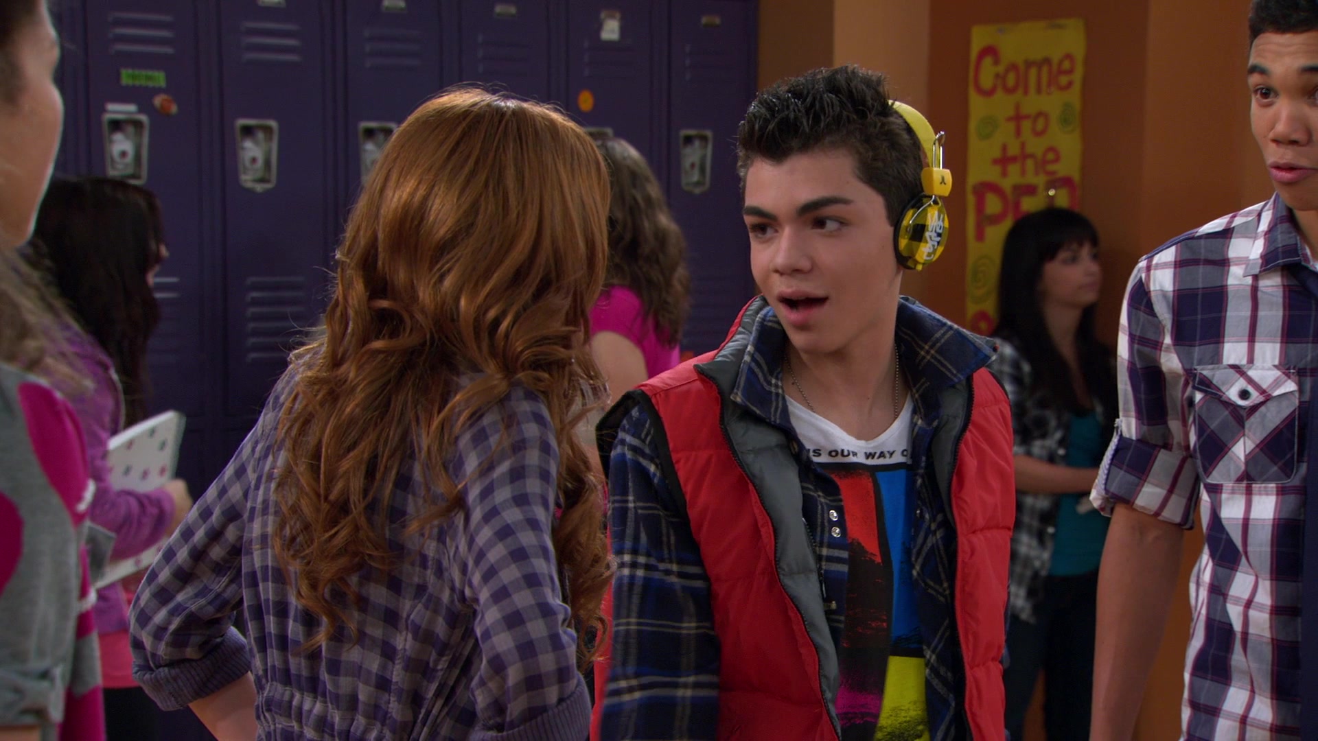 Shake_It_Up_S01E10_1080p_BTD_000709.jpg