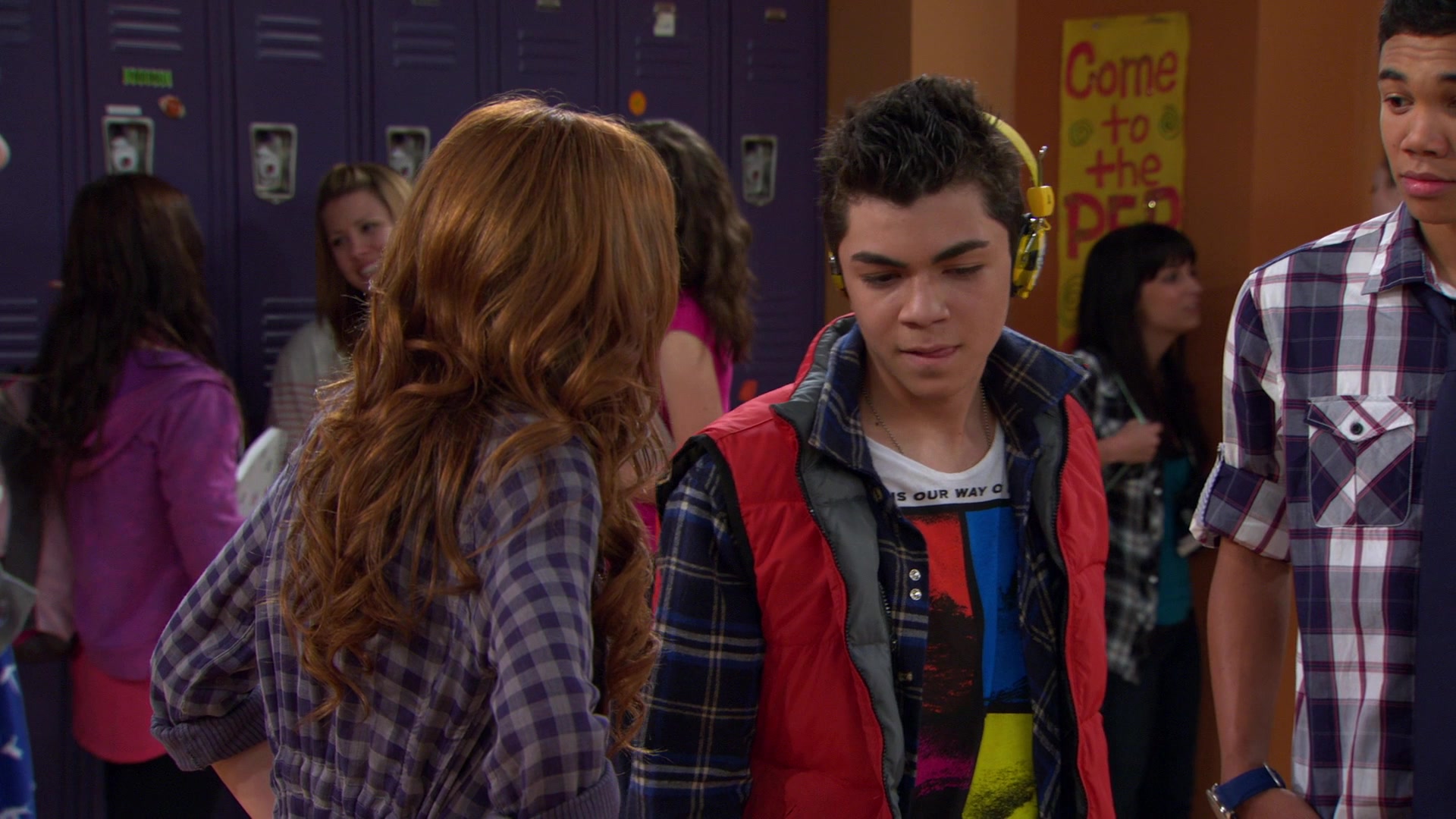 Shake_It_Up_S01E10_1080p_BTD_000731.jpg