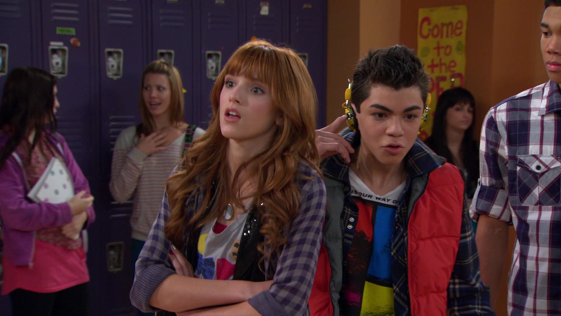 Shake_It_Up_S01E10_1080p_BTD_000789.jpg