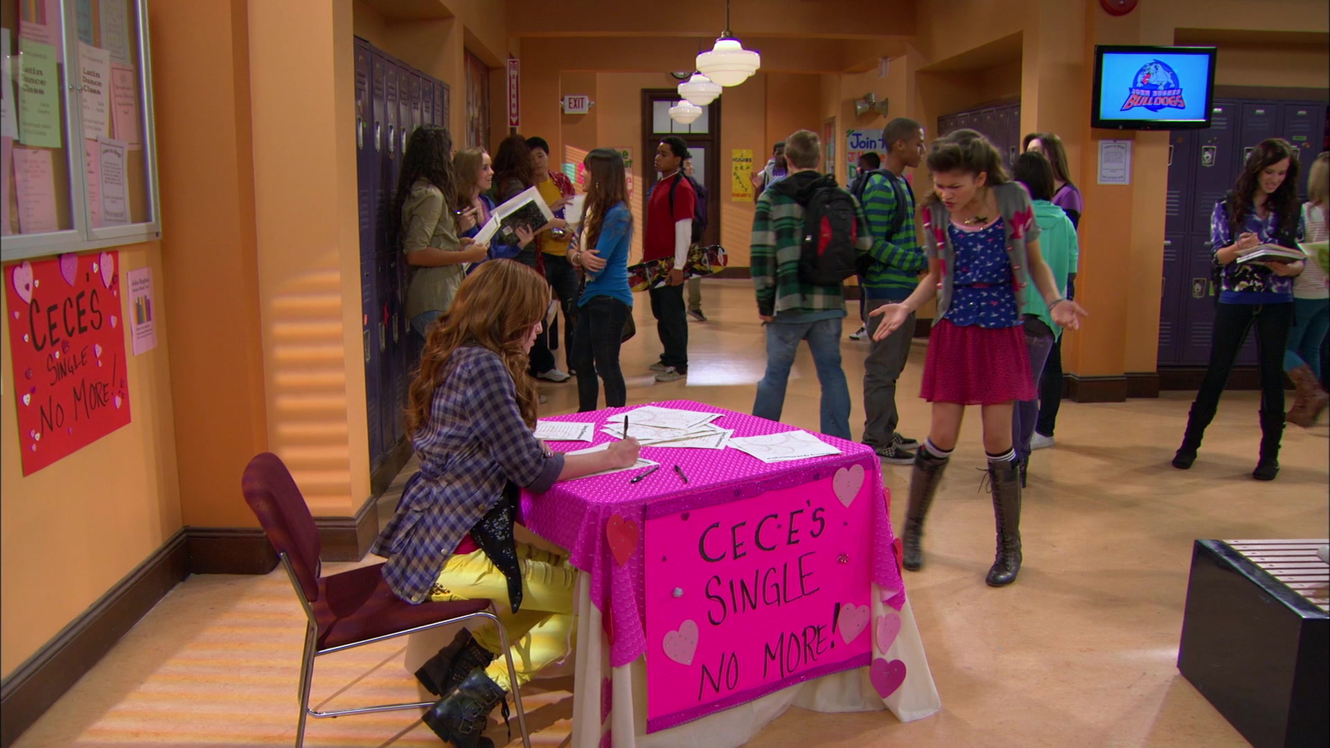Shake_It_Up_S01E10_1080p_BTD_001074.jpg Shake_It_Up_S01E10_1080p_BTD_001074.jpg