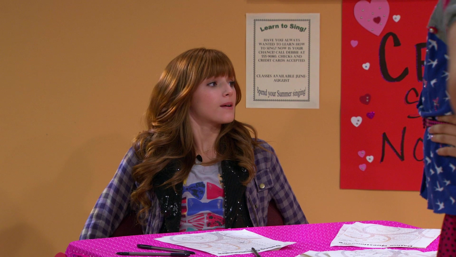 Shake_It_Up_S01E10_1080p_BTD_001127.jpg