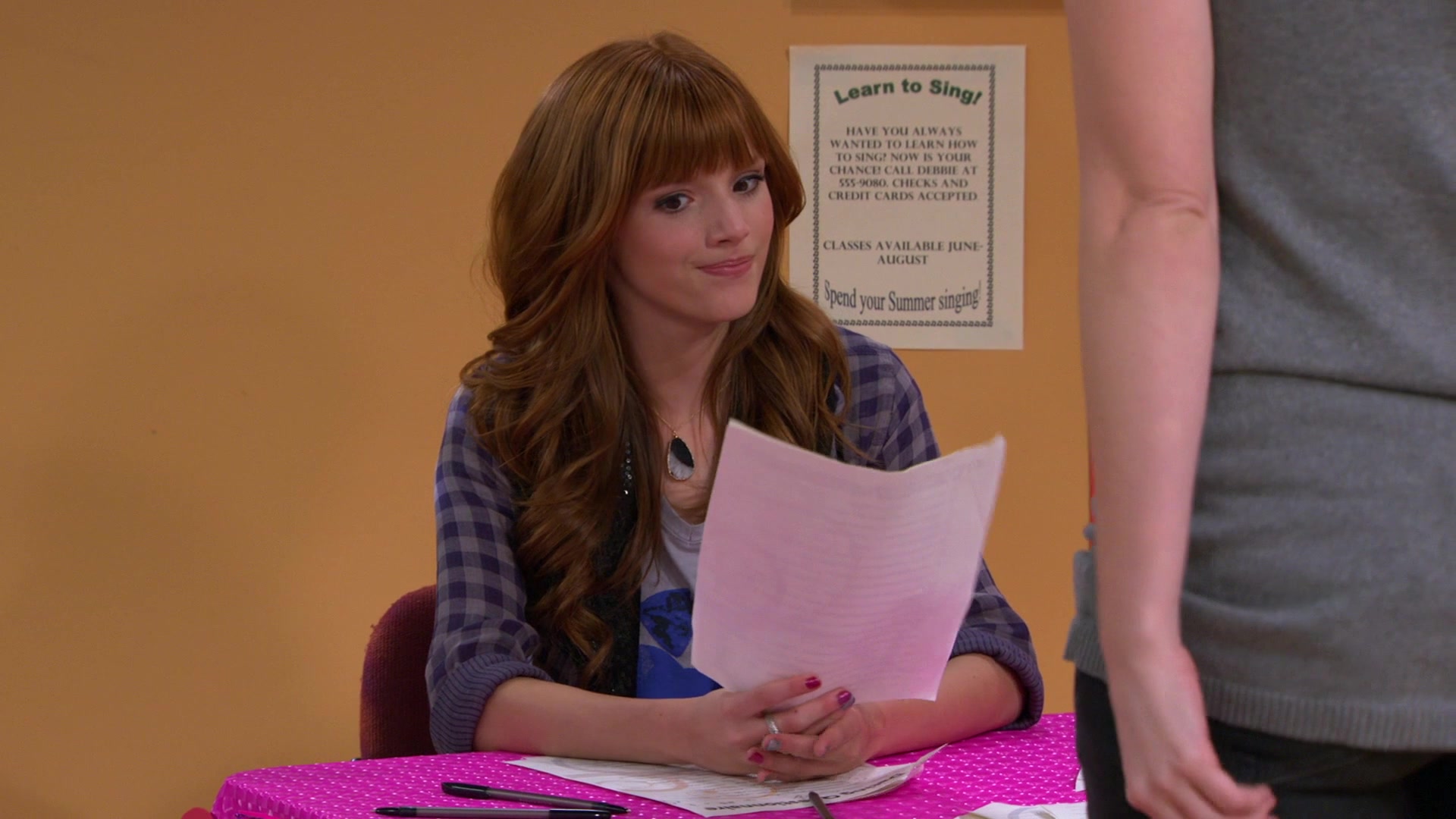 Shake_It_Up_S01E10_1080p_BTD_001137.jpg