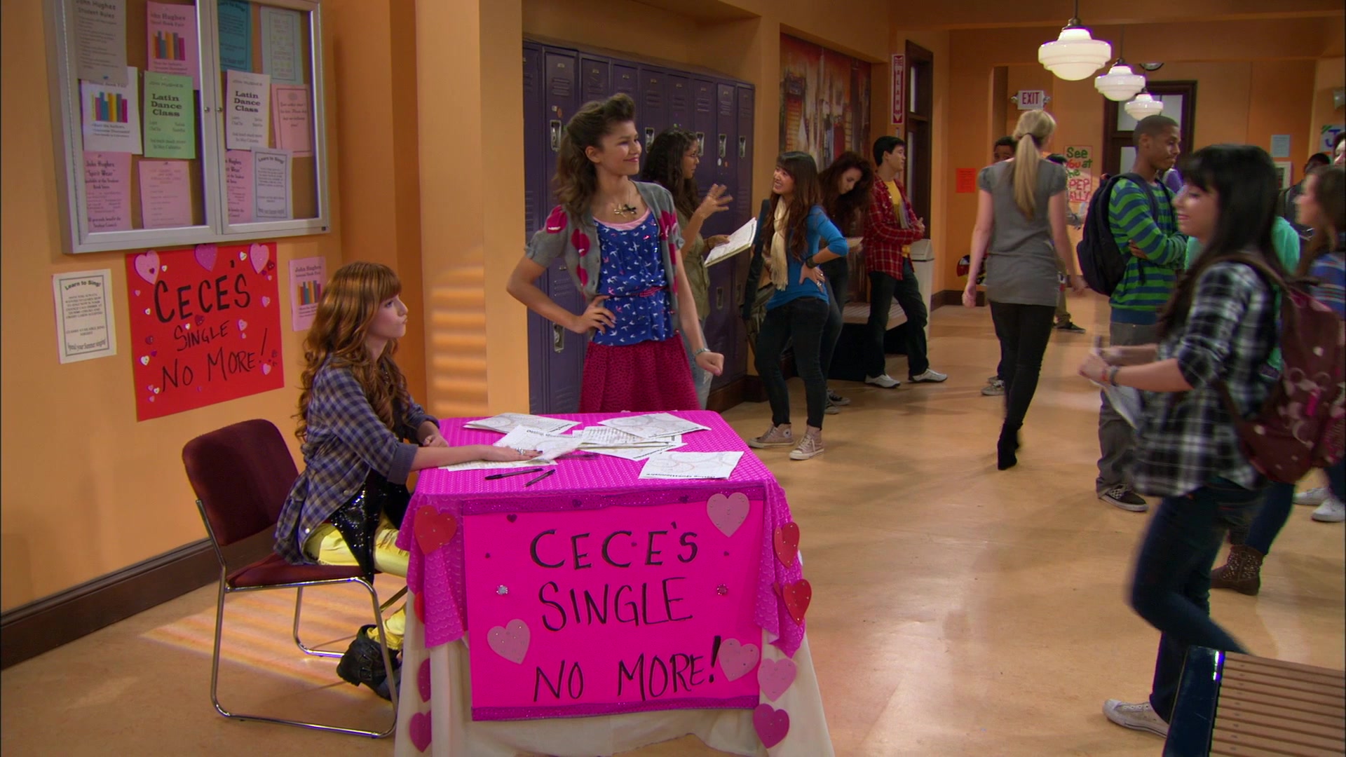 Shake_It_Up_S01E10_1080p_BTD_001158.jpg