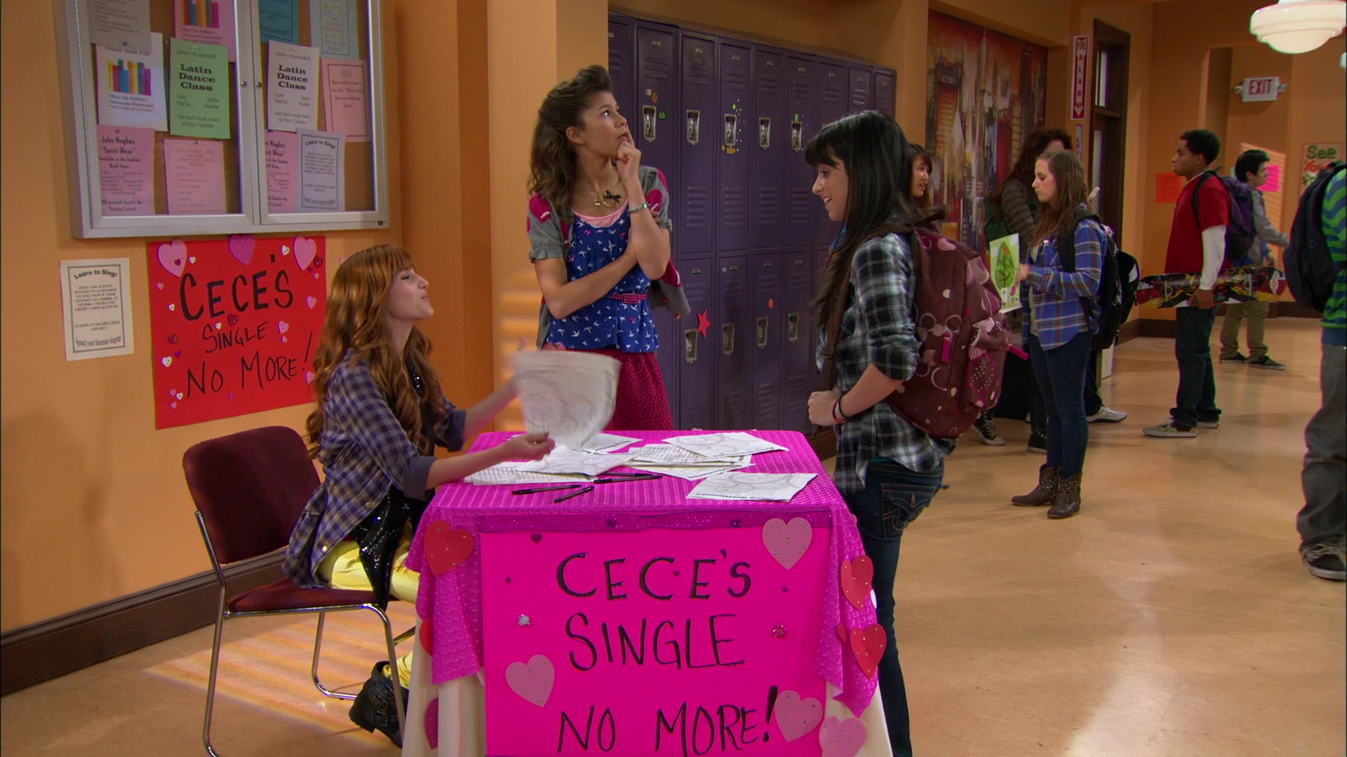 Shake_It_Up_S01E10_1080p_BTD_001178.jpg
