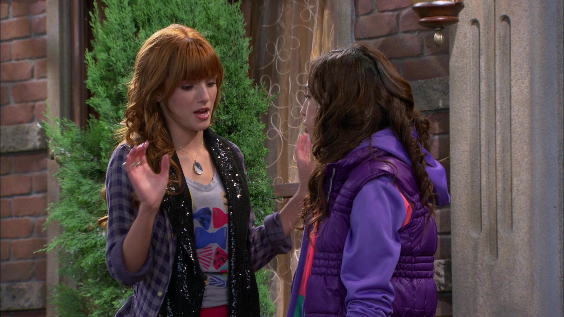 Shake_It_Up_S01E10_1080p_BTD_001332.jpg Shake_It_Up_S01E10_1080p_BTD_001332.jpg