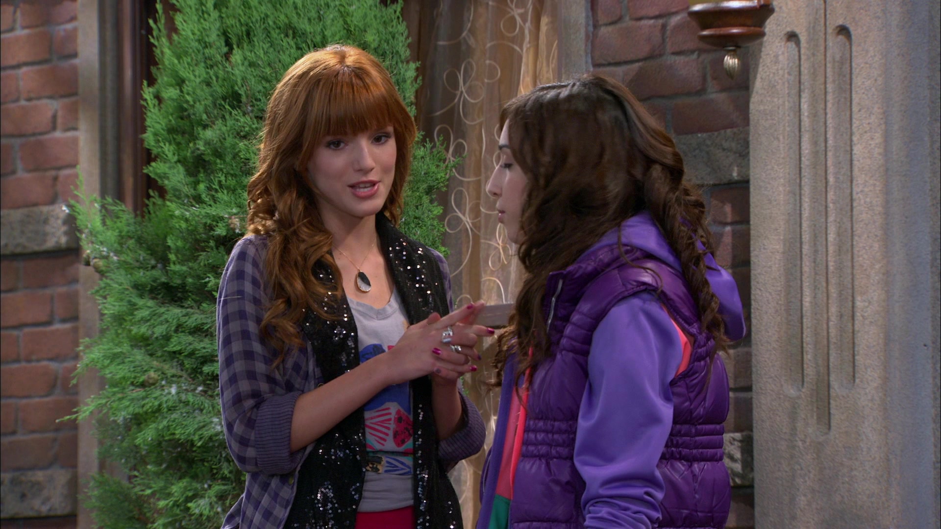 Shake_It_Up_S01E10_1080p_BTD_001344.jpg Shake_It_Up_S01E10_1080p_BTD_001344.jpg