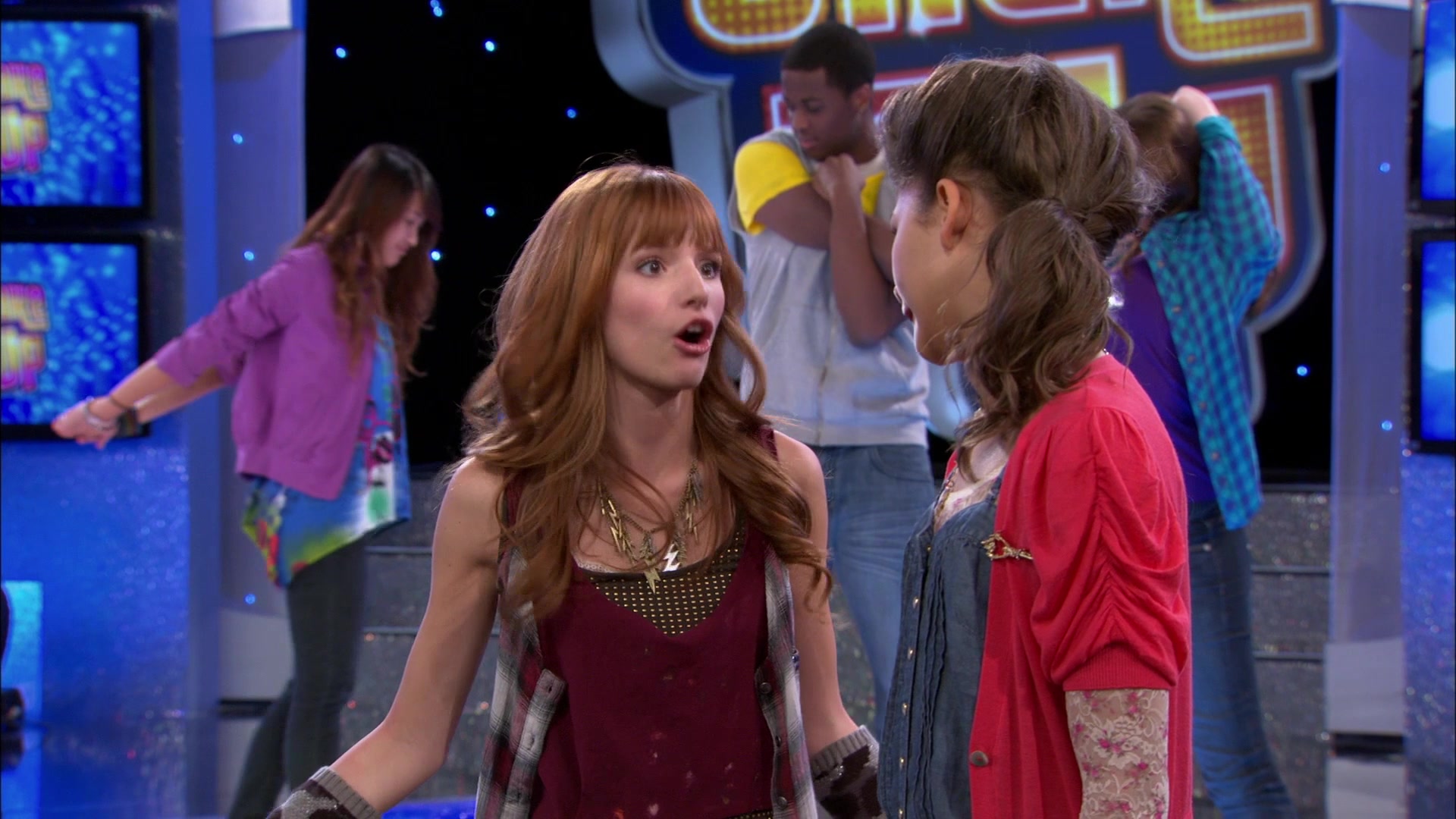 Shake_It_Up_S01E10_1080p_BTD_001725.jpg