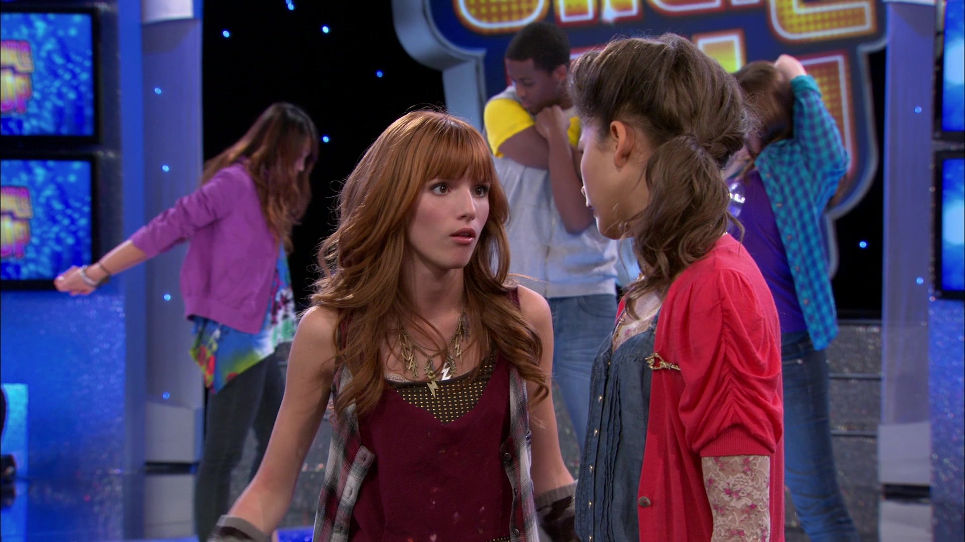 Shake_It_Up_S01E10_1080p_BTD_001726.jpg