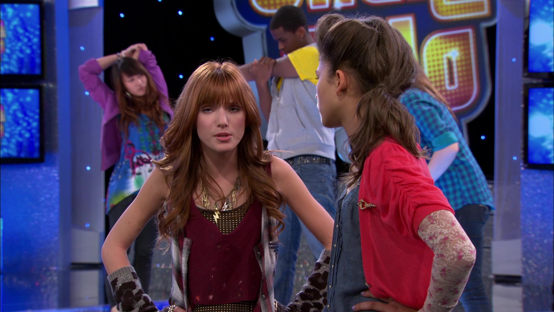 Shake_It_Up_S01E10_1080p_BTD_001743.jpg