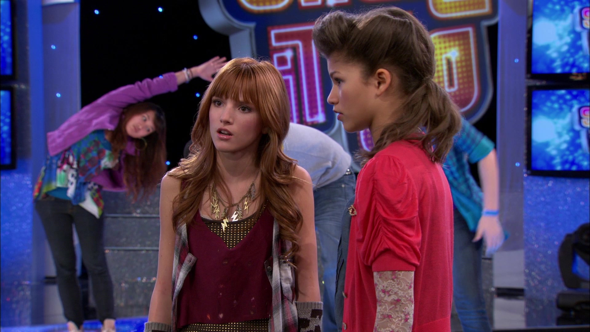 Shake_It_Up_S01E10_1080p_BTD_001809.jpg