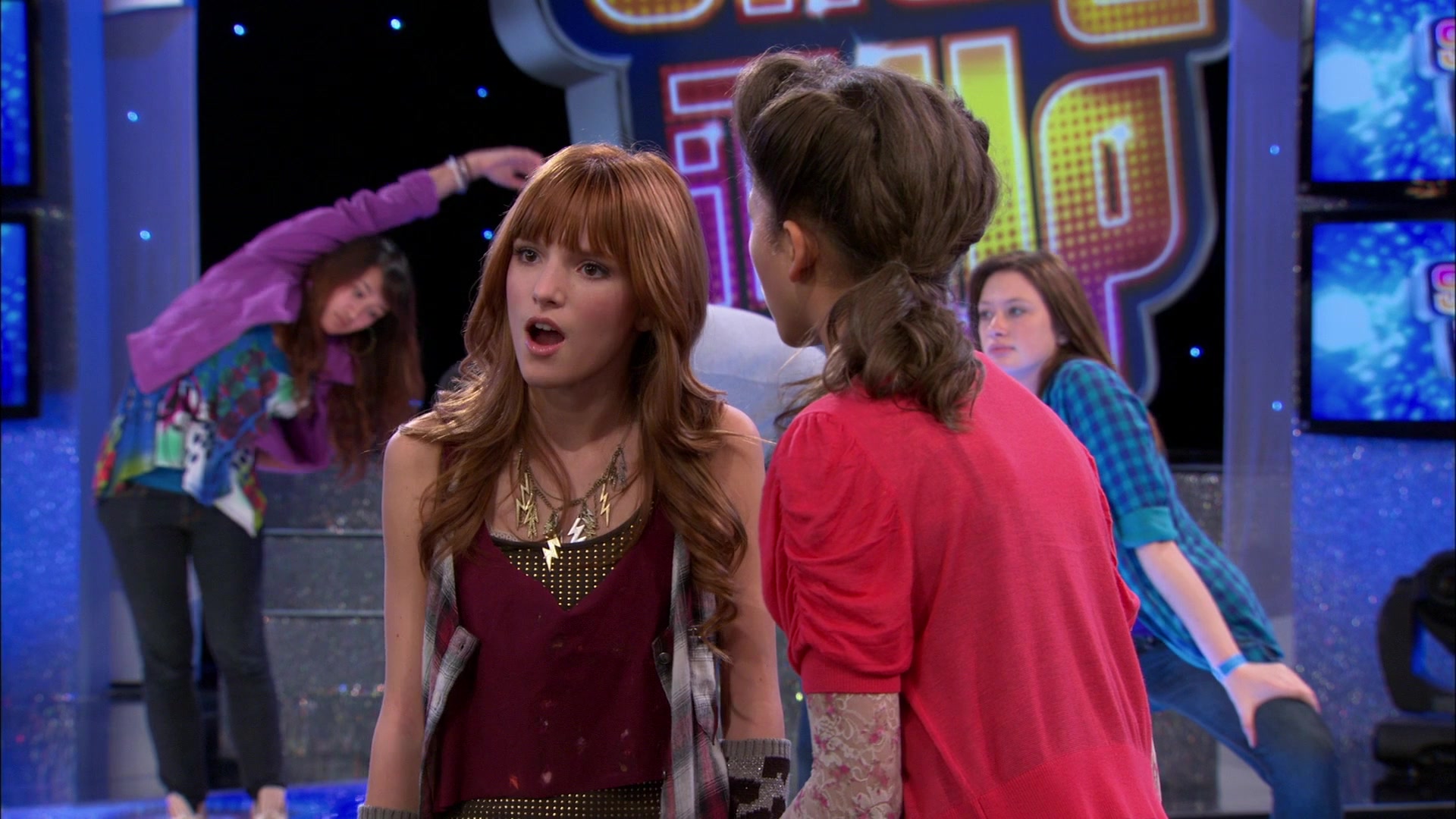 Shake_It_Up_S01E10_1080p_BTD_001816.jpg