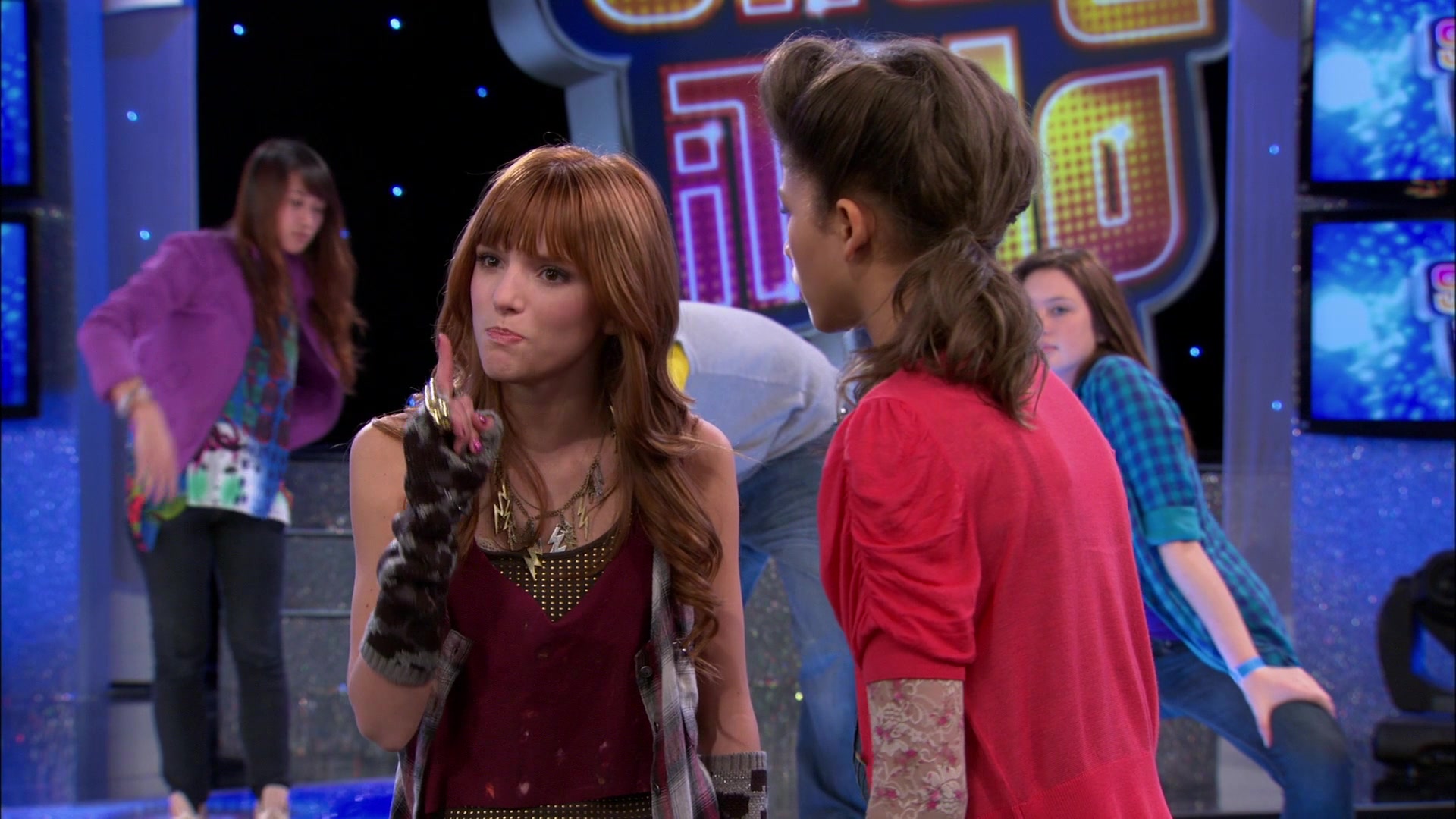 Shake_It_Up_S01E10_1080p_BTD_001818.jpg