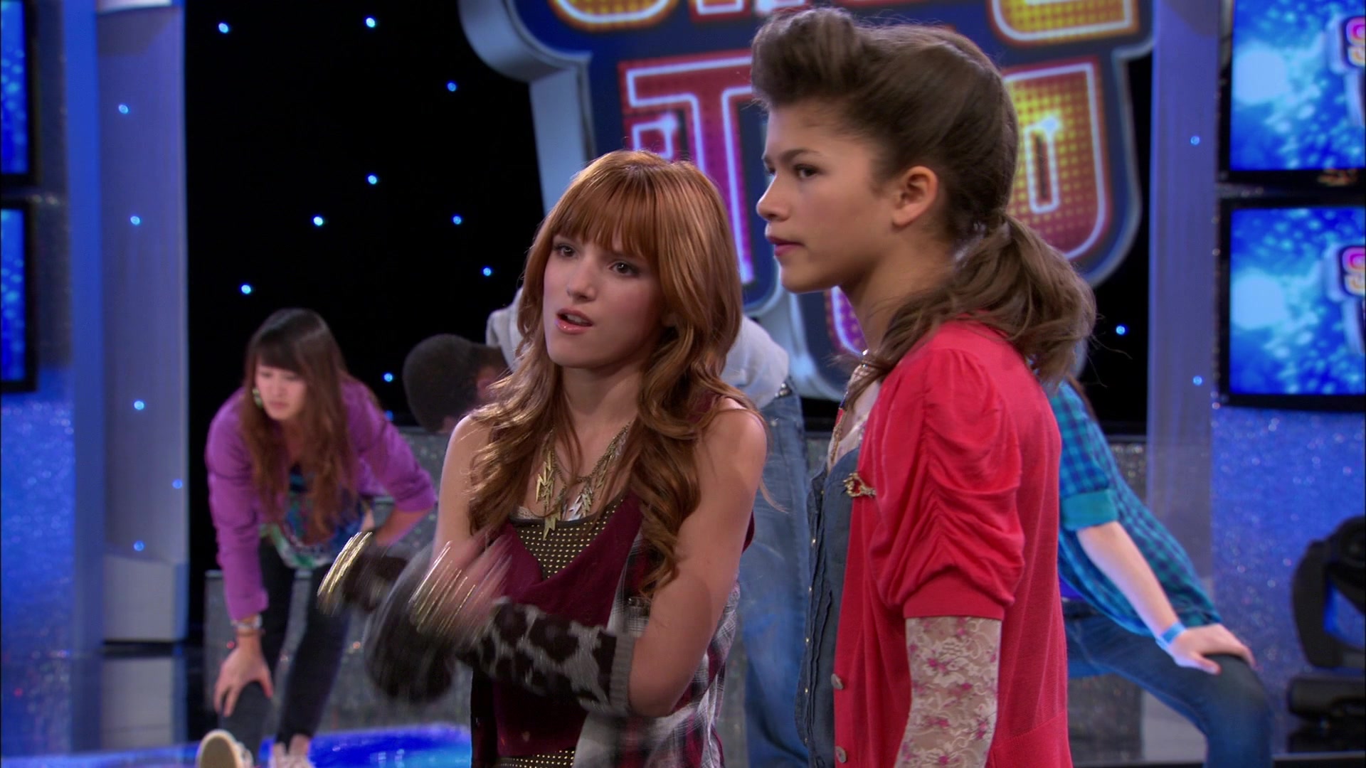 Shake_It_Up_S01E10_1080p_BTD_001822.jpg