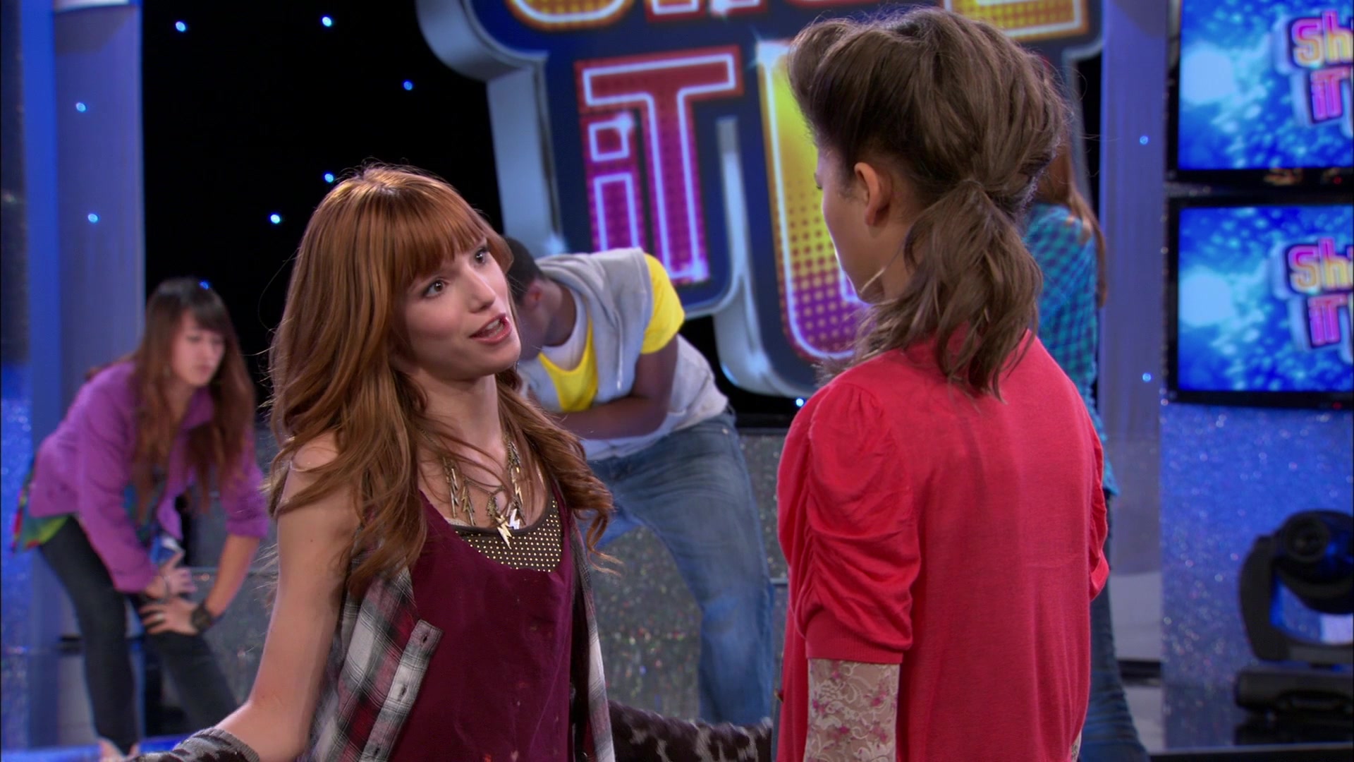 Shake_It_Up_S01E10_1080p_BTD_001842.jpg