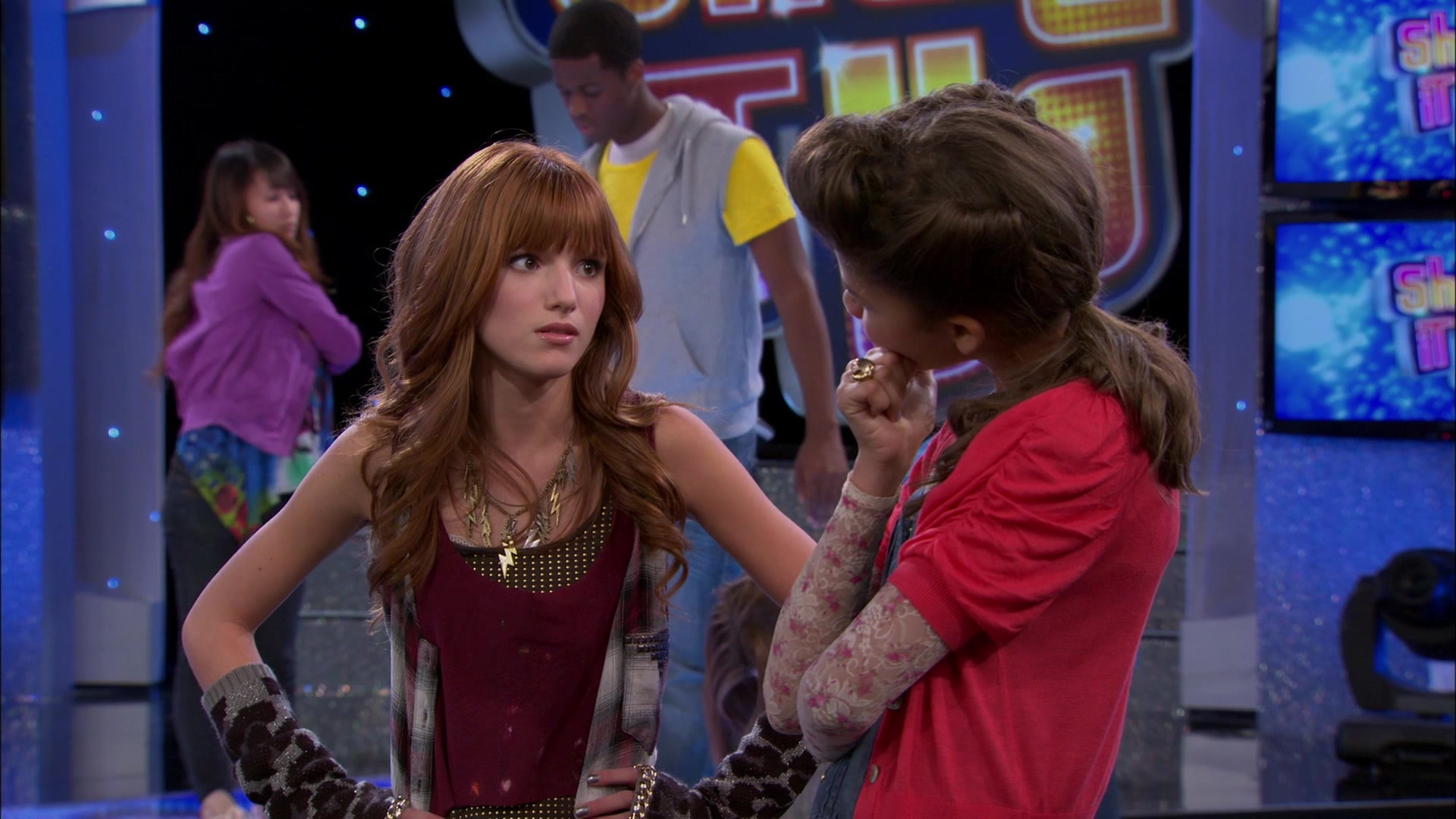 Shake_It_Up_S01E10_1080p_BTD_001873.jpg