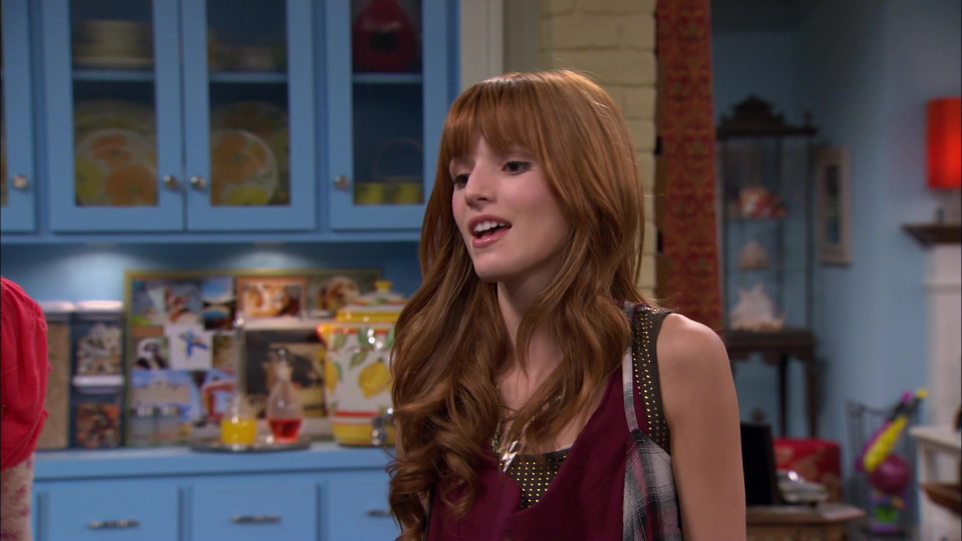 Shake_It_Up_S01E10_1080p_BTD_002033.jpg