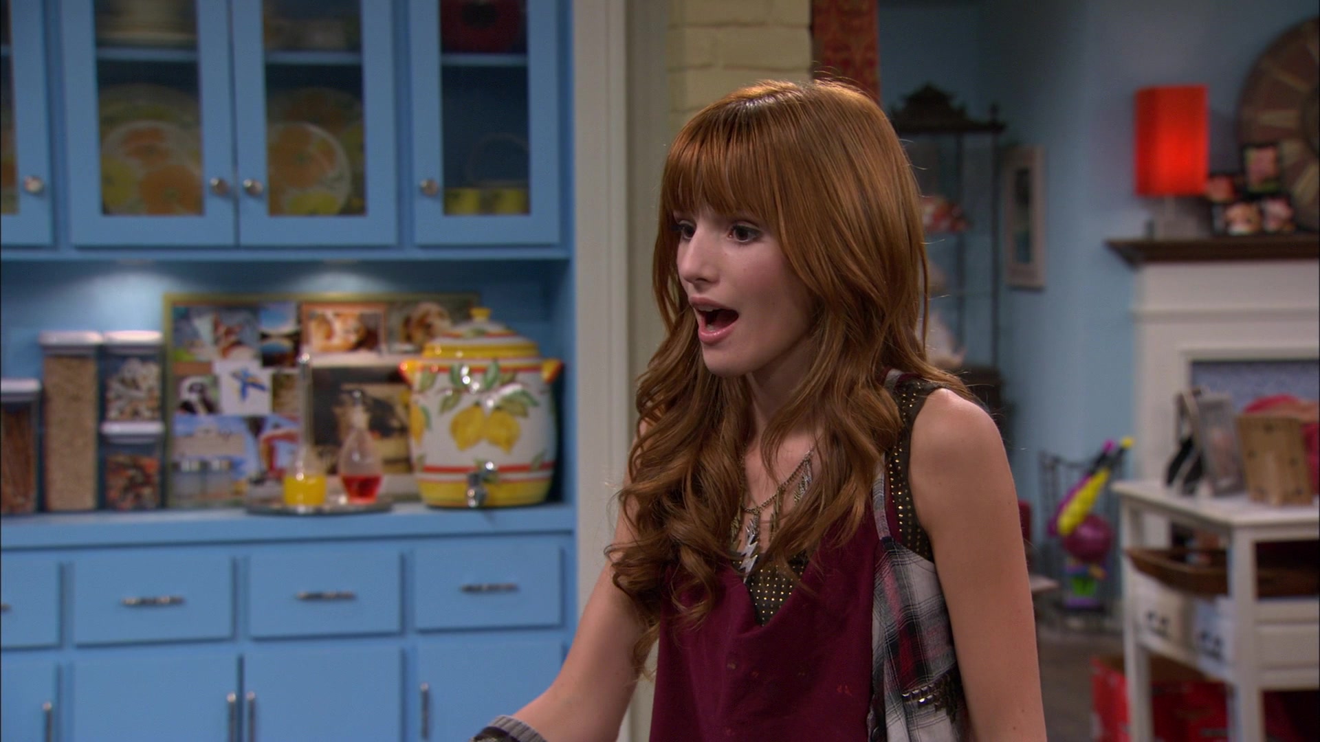 Shake_It_Up_S01E10_1080p_BTD_002058.jpg