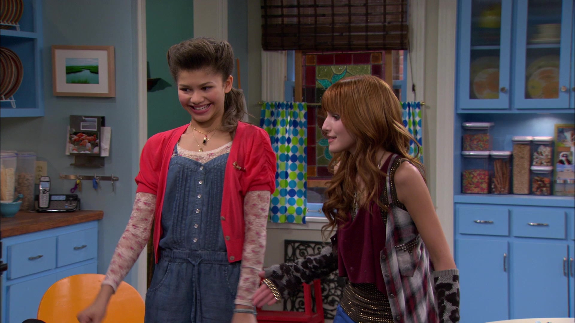 Shake_It_Up_S01E10_1080p_BTD_002064.jpg