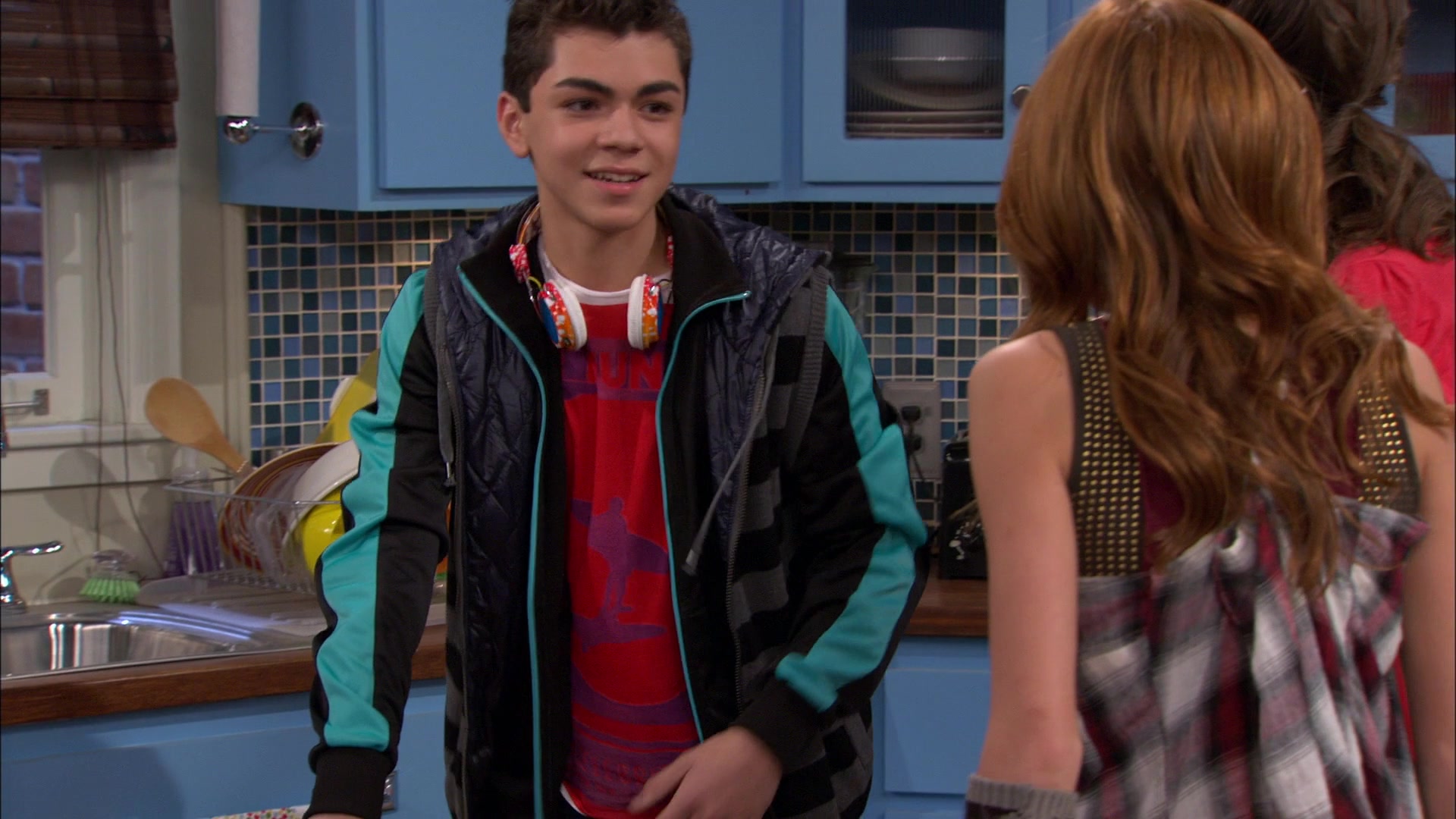 Shake_It_Up_S01E10_1080p_BTD_002124.jpg