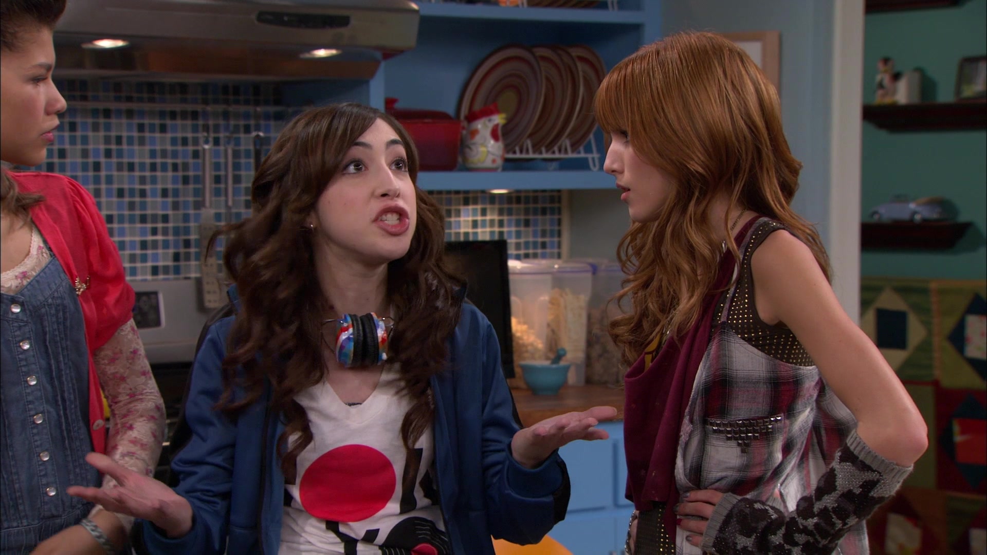 Shake_It_Up_S01E10_1080p_BTD_002191.jpg