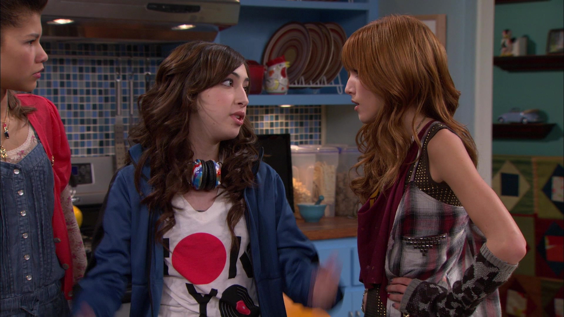 Shake_It_Up_S01E10_1080p_BTD_002193.jpg
