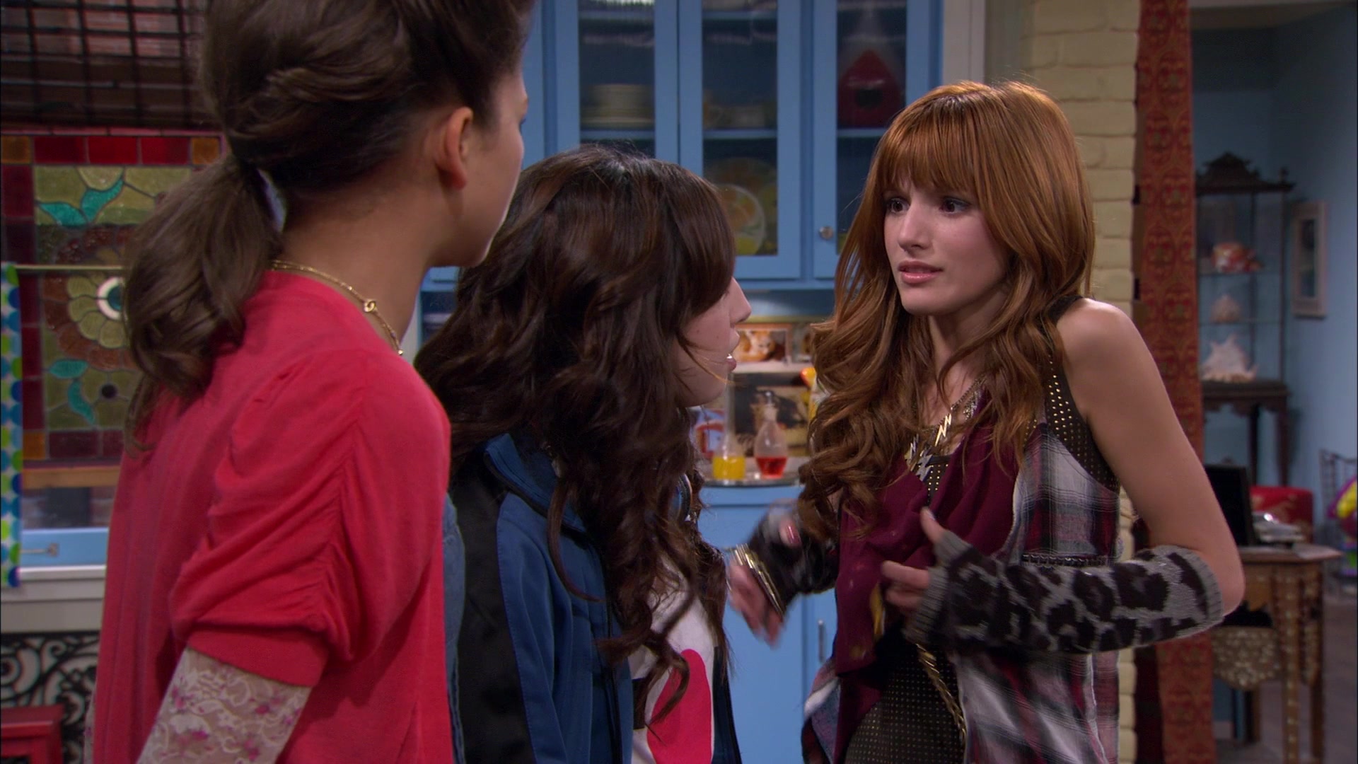 Shake_It_Up_S01E10_1080p_BTD_002197.jpg