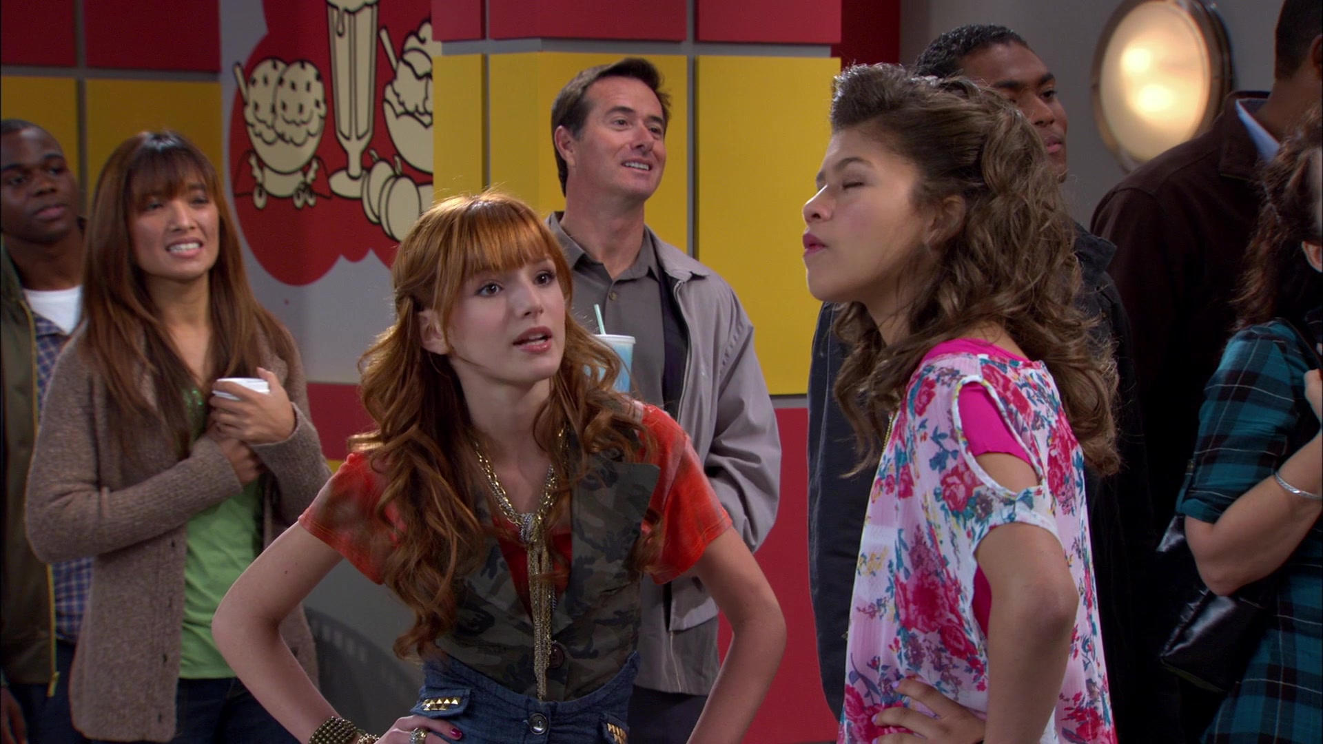 Shake_It_Up_S01E10_1080p_BTD_002288.jpg