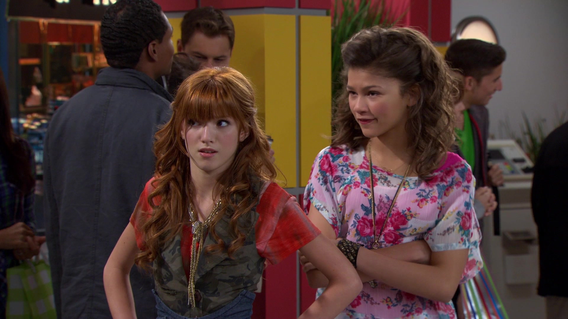 Shake_It_Up_S01E10_1080p_BTD_002454.jpg
