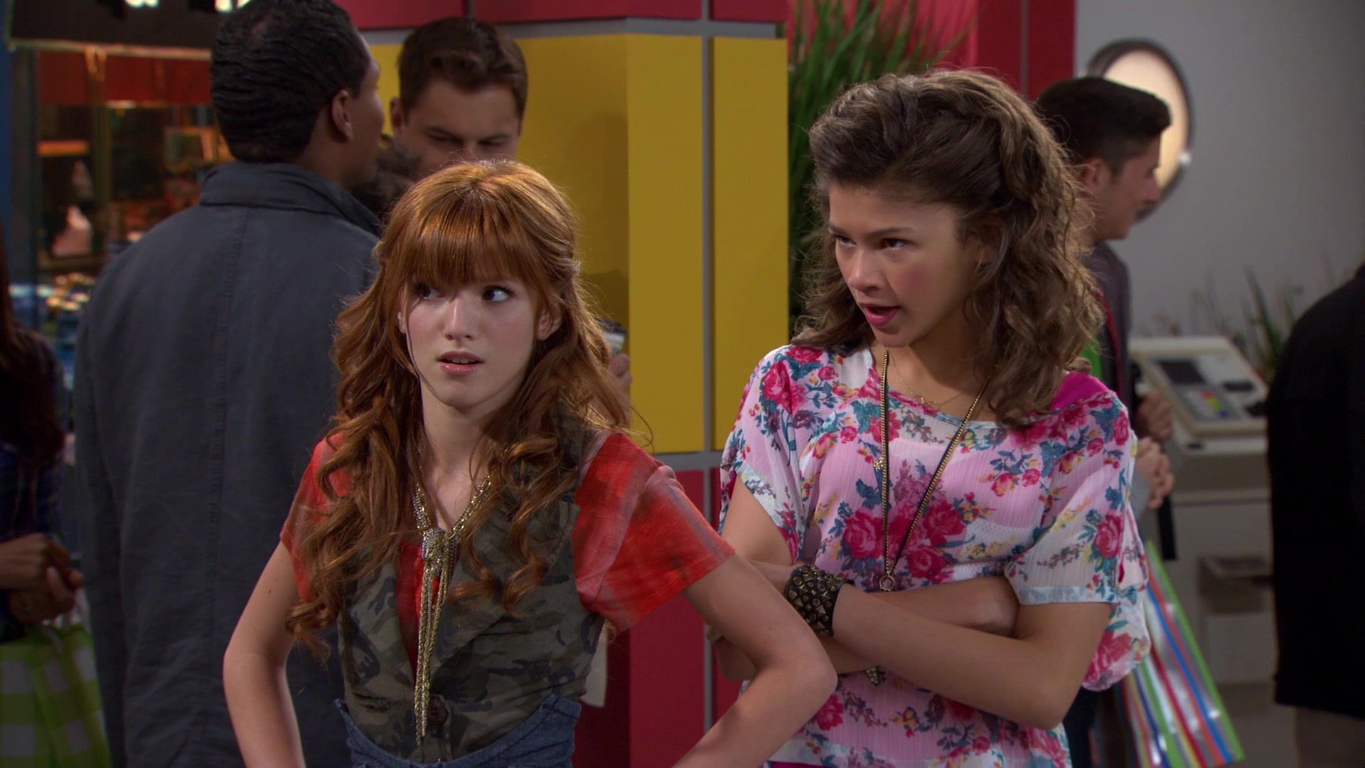 Shake_It_Up_S01E10_1080p_BTD_002456.jpg