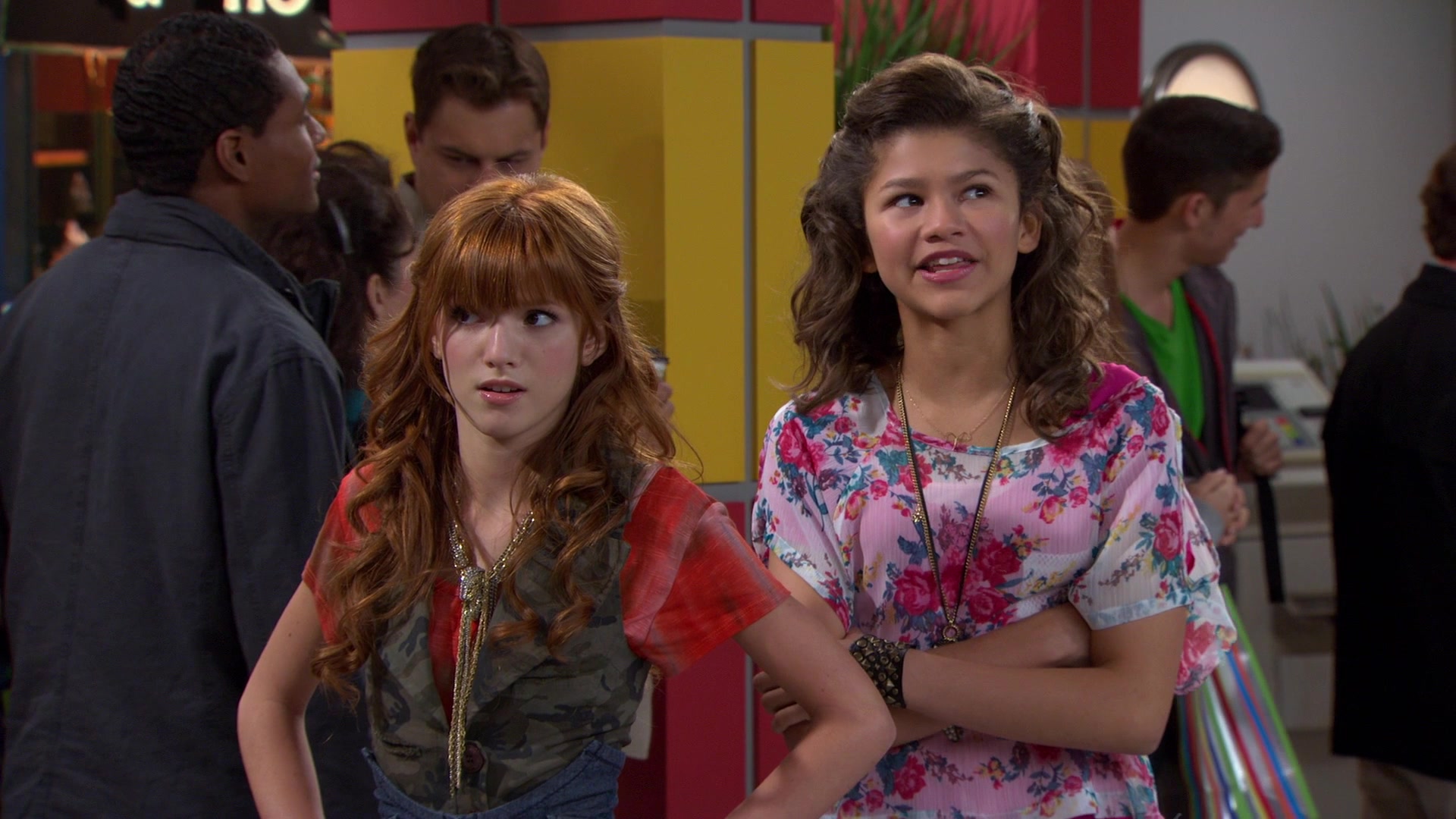 Shake_It_Up_S01E10_1080p_BTD_002459.jpg