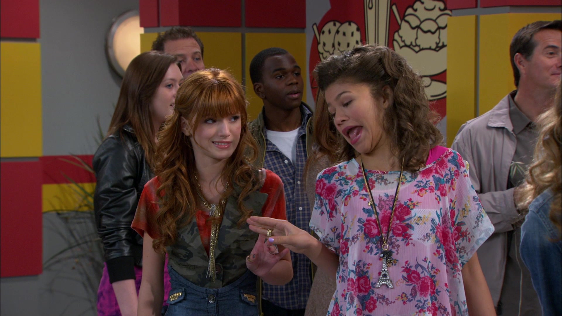 Shake_It_Up_S01E10_1080p_BTD_002504.jpg