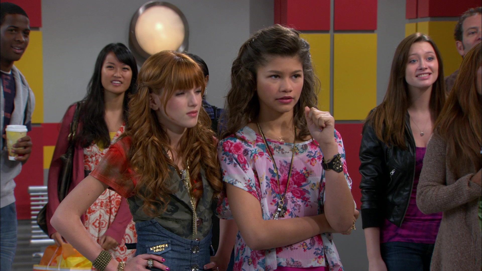 Shake_It_Up_S01E10_1080p_BTD_002667.jpg