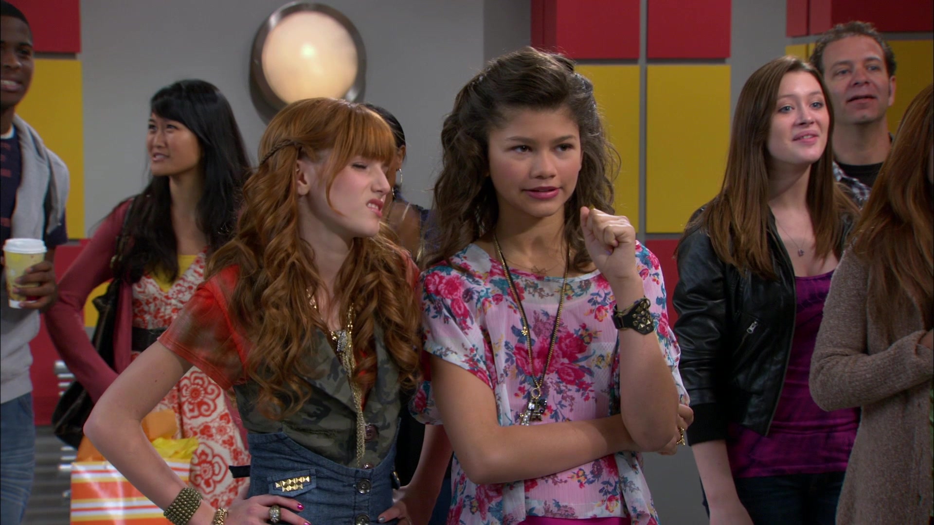 Shake_It_Up_S01E10_1080p_BTD_002669.jpg