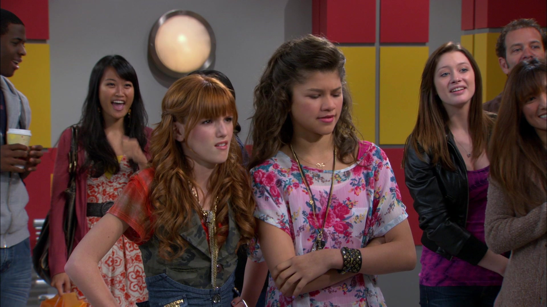 Shake_It_Up_S01E10_1080p_BTD_002754.jpg