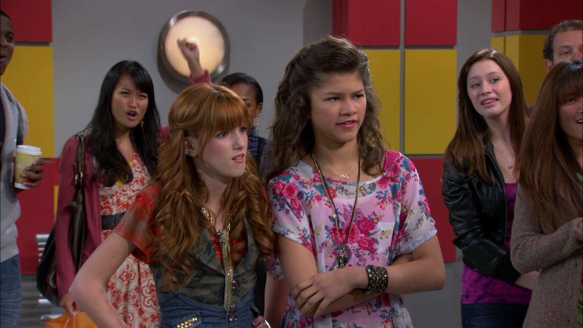 Shake_It_Up_S01E10_1080p_BTD_002757.jpg