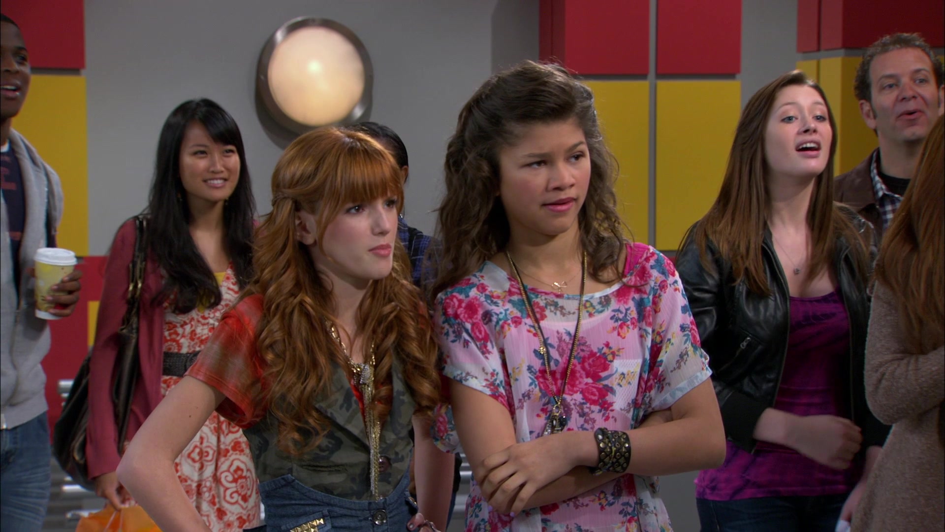 Shake_It_Up_S01E10_1080p_BTD_002763.jpg