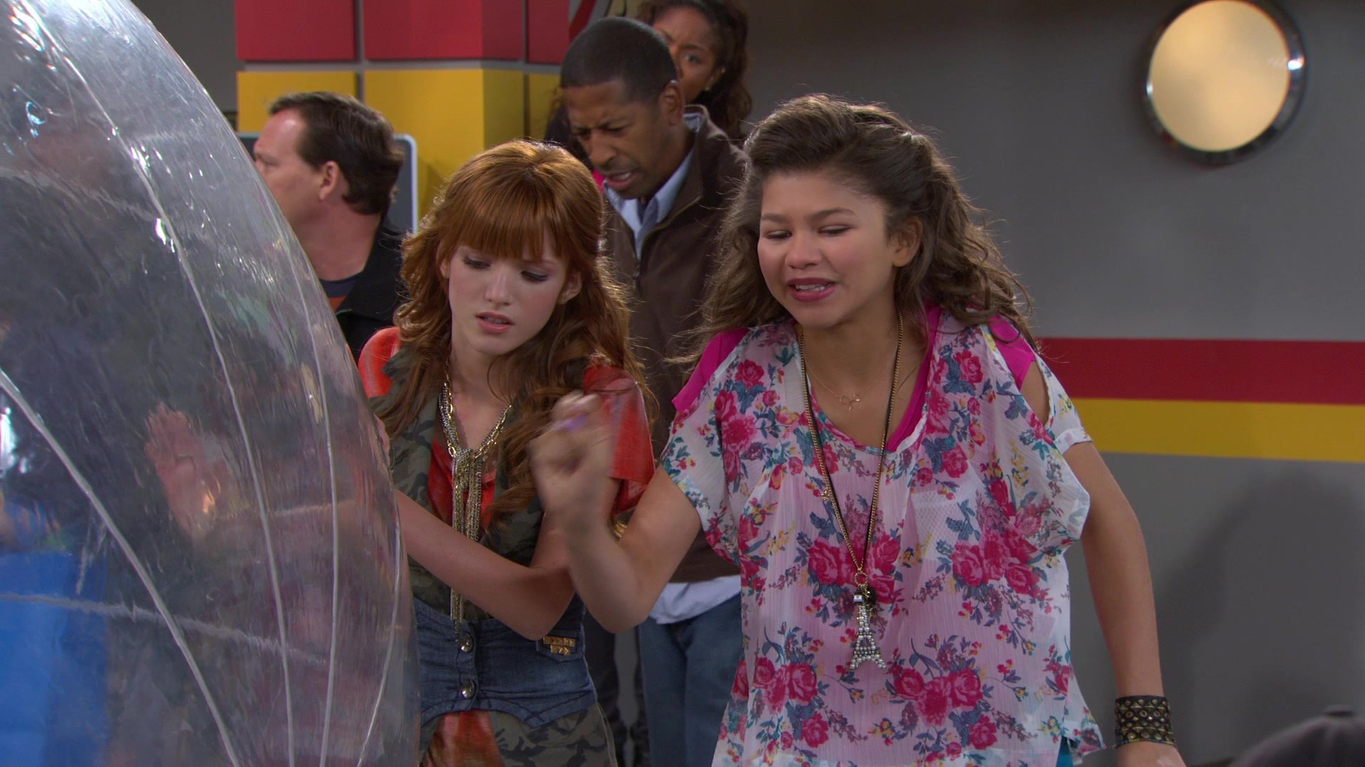Shake_It_Up_S01E10_1080p_BTD_002860.jpg Shake_It_Up_S01E10_1080p_BTD_002860.jpg