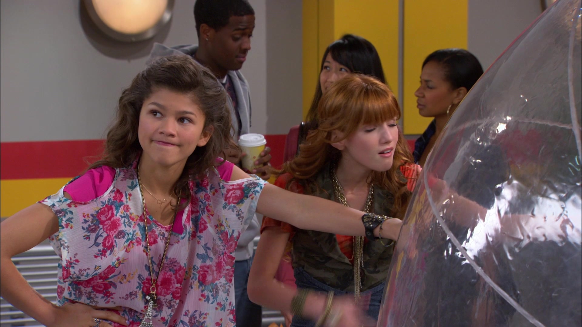 Shake_It_Up_S01E10_1080p_BTD_002953.jpg Shake_It_Up_S01E10_1080p_BTD_002953.jpg
