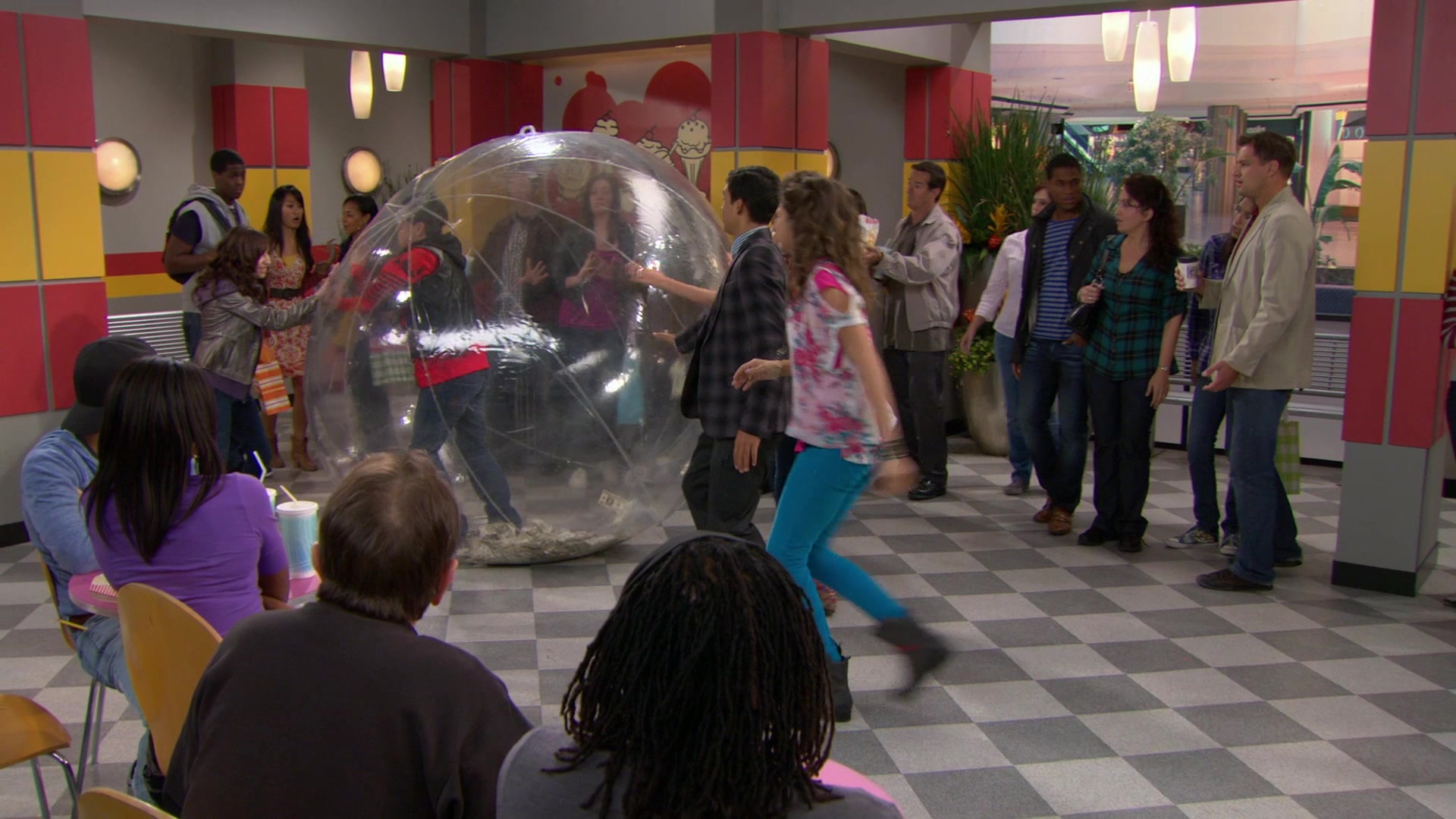 Shake_It_Up_S01E10_1080p_BTD_003016.jpg Shake_It_Up_S01E10_1080p_BTD_003016.jpg