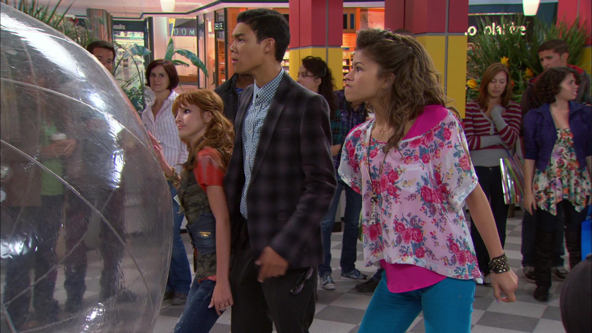 Shake_It_Up_S01E10_1080p_BTD_003094.jpg